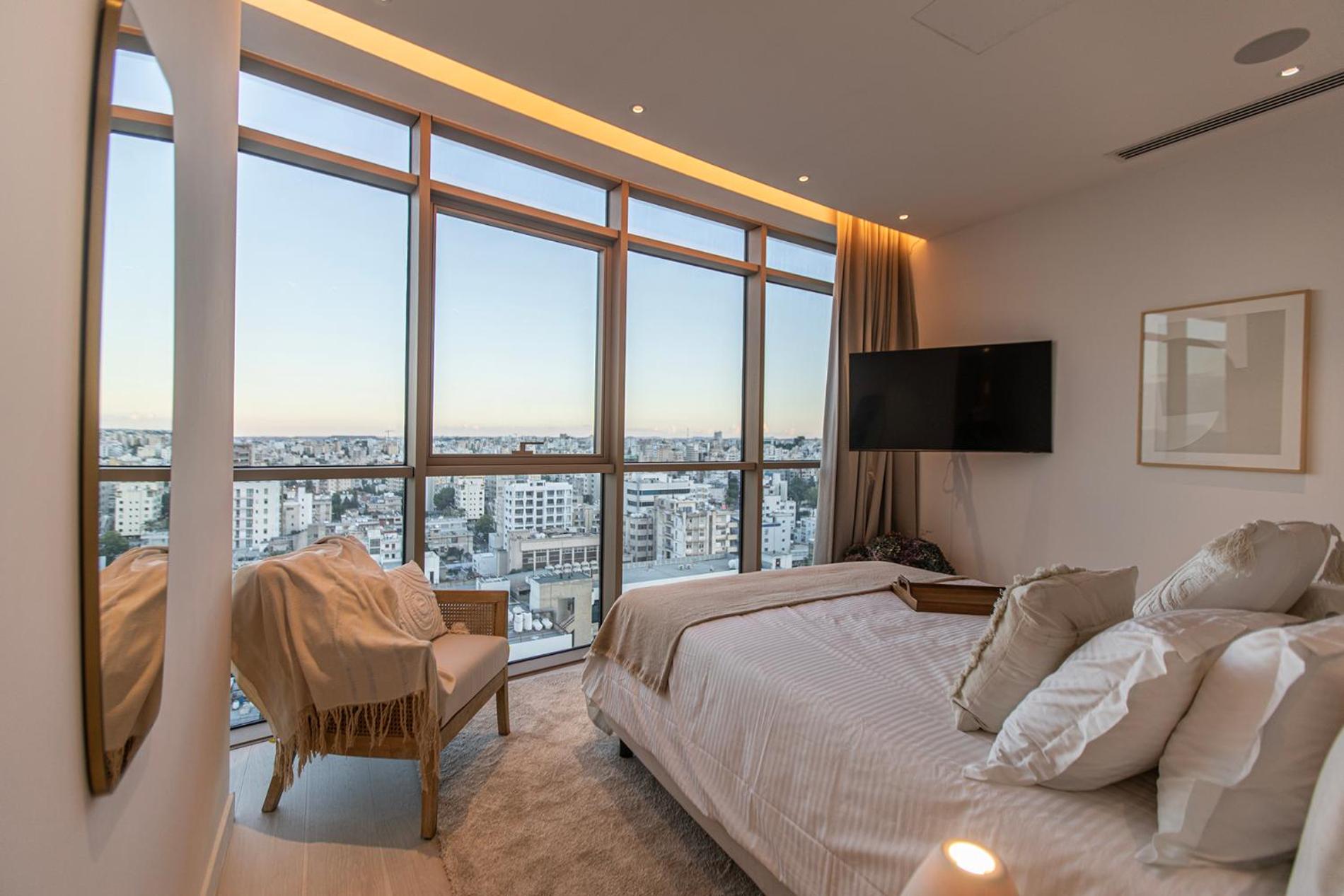 Hotel SAFFRON - Image 1