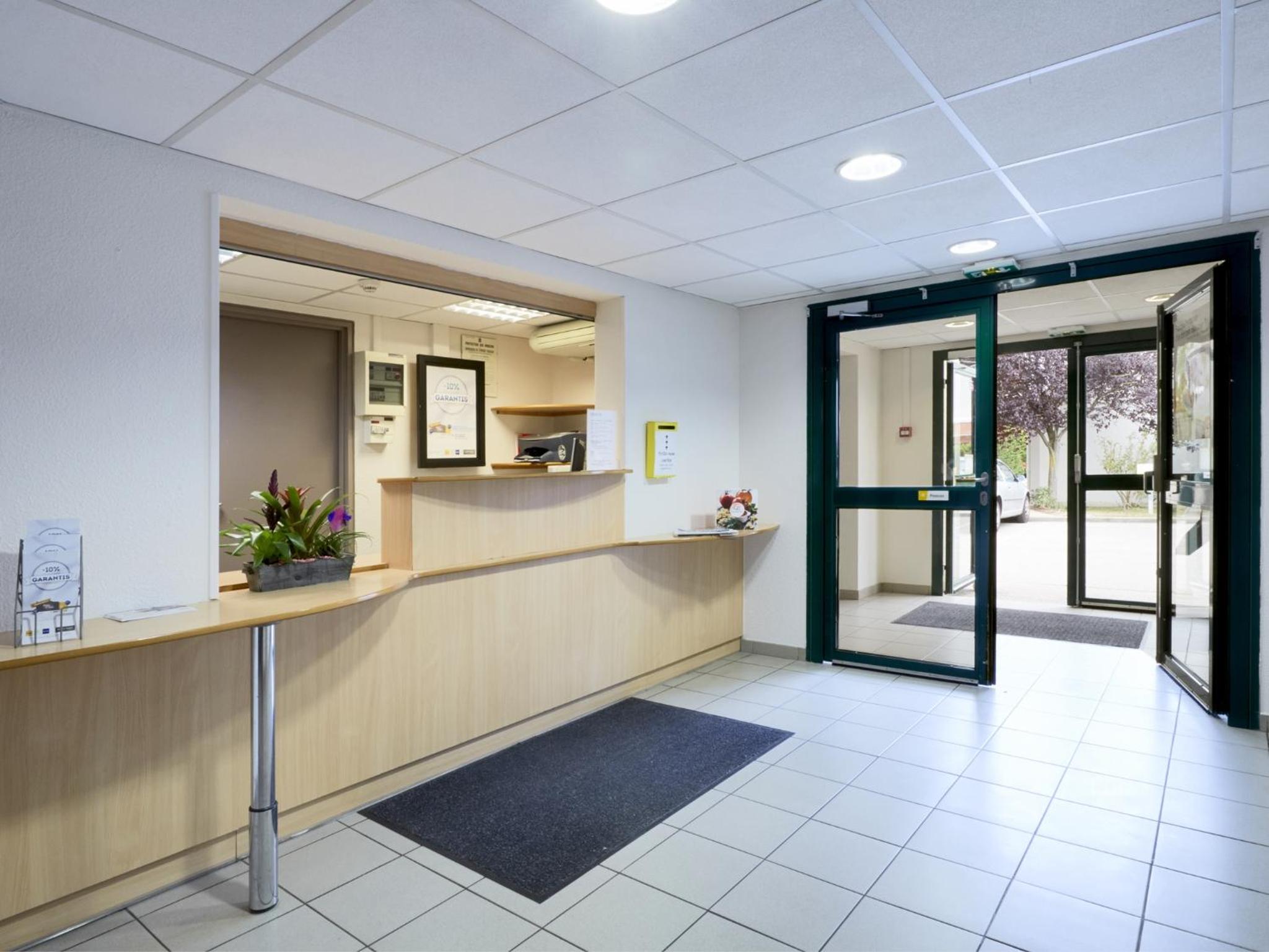 Chalon-Sur-Saone Vacations - Premiere Classe Chalon Sur Saone - Property Image 6