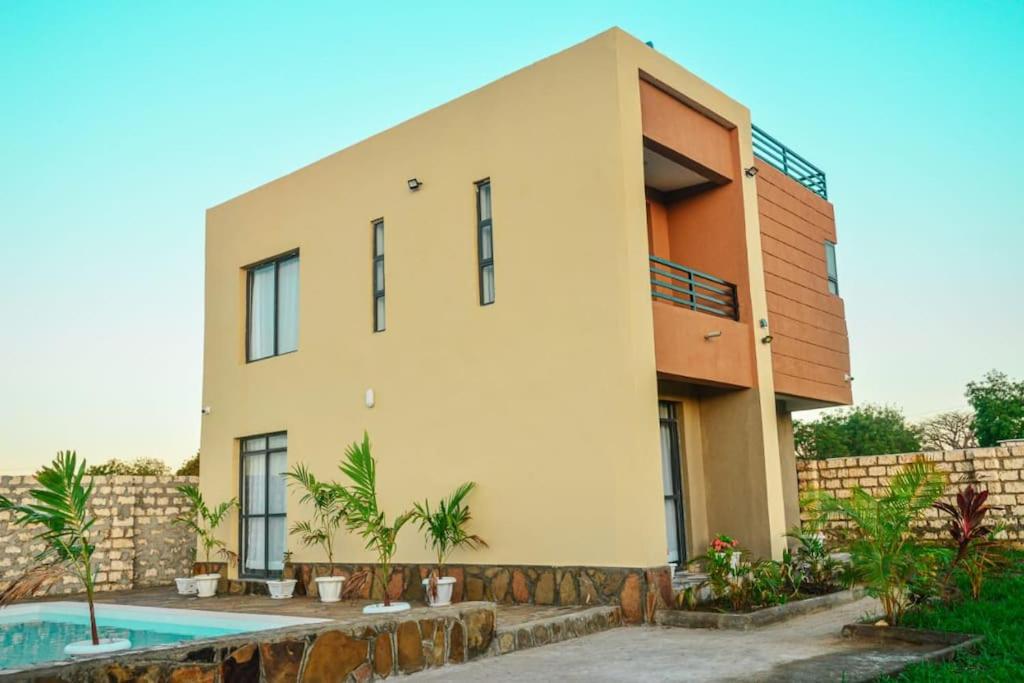 Shany’s Villa 3bdrm with private swimming pool view 3
