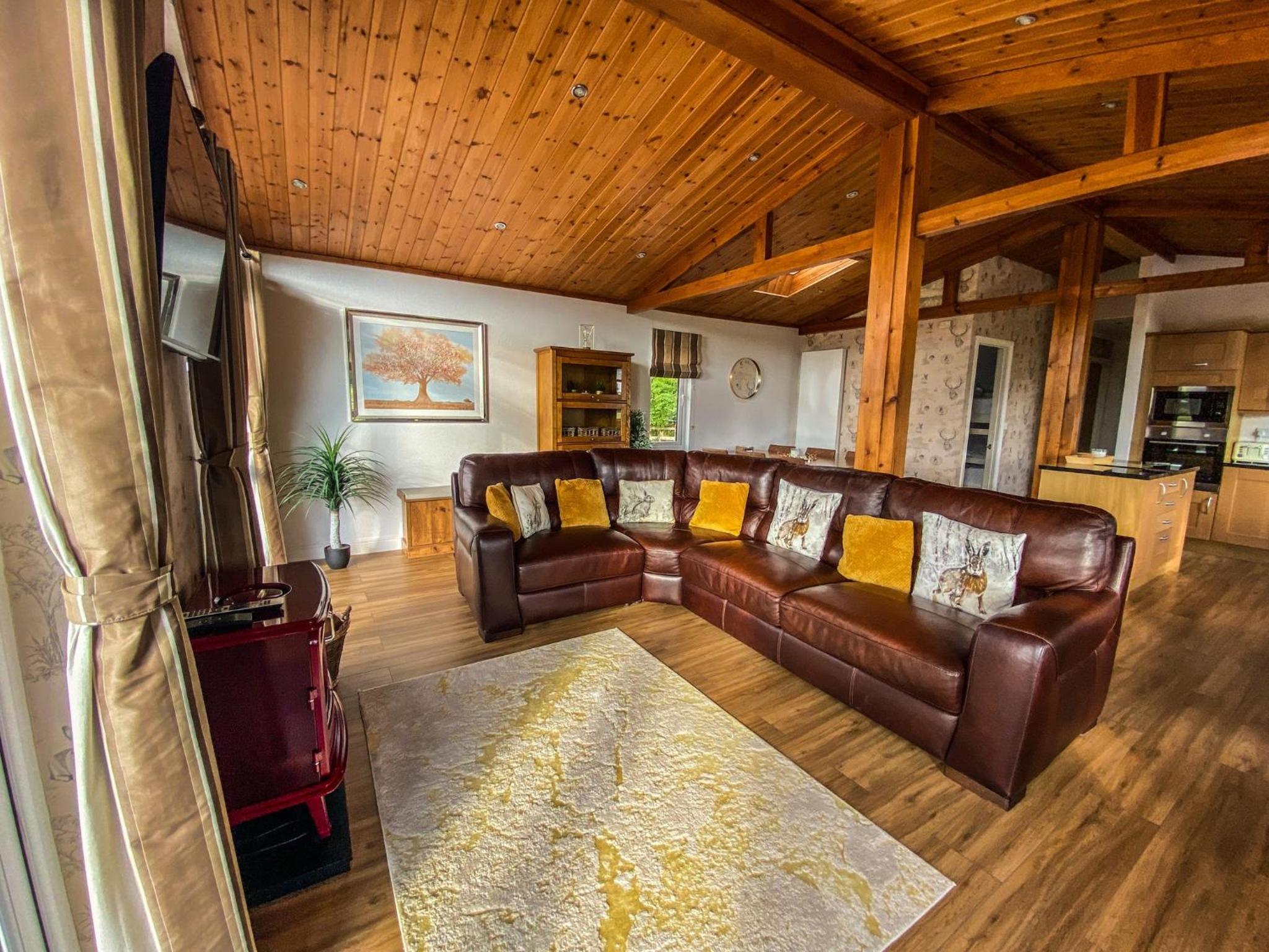 3-Bedroom Lodge- Pet Friendly- Hot Tub view 4