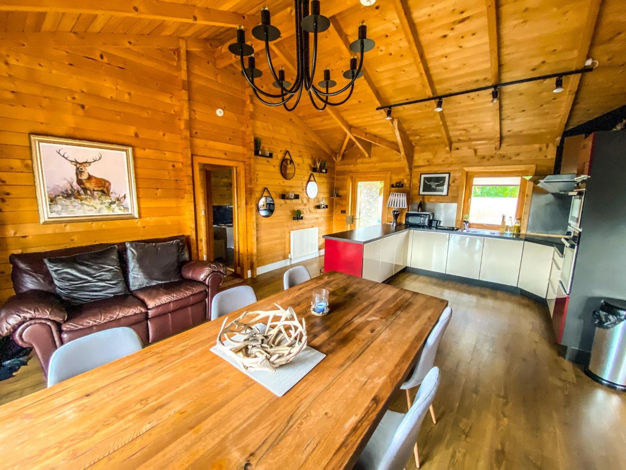 Sleeps6- Hot Tub- Pet Friendly- Log Burner view 5