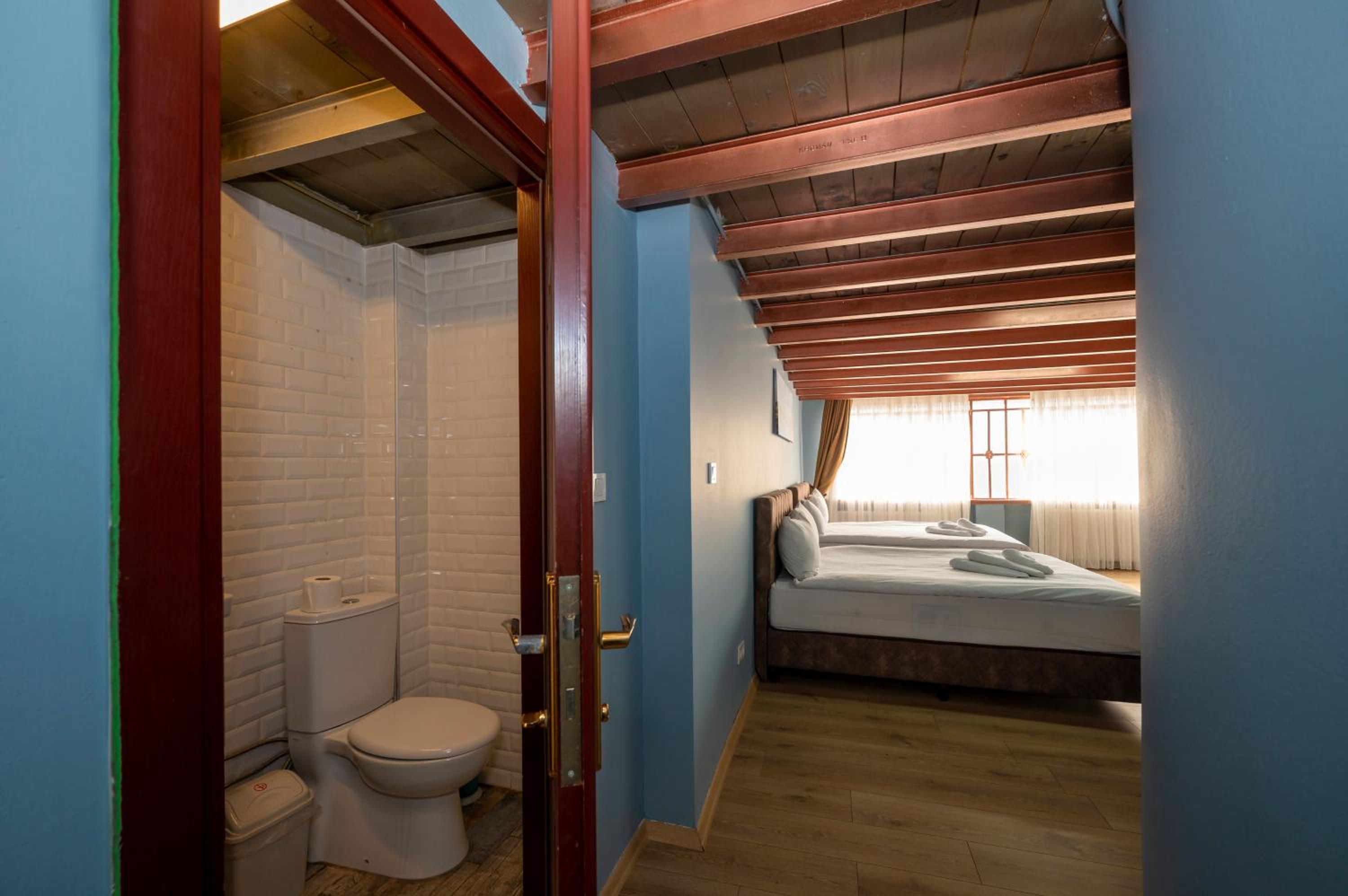 Taksim Antique Otel - Image 33