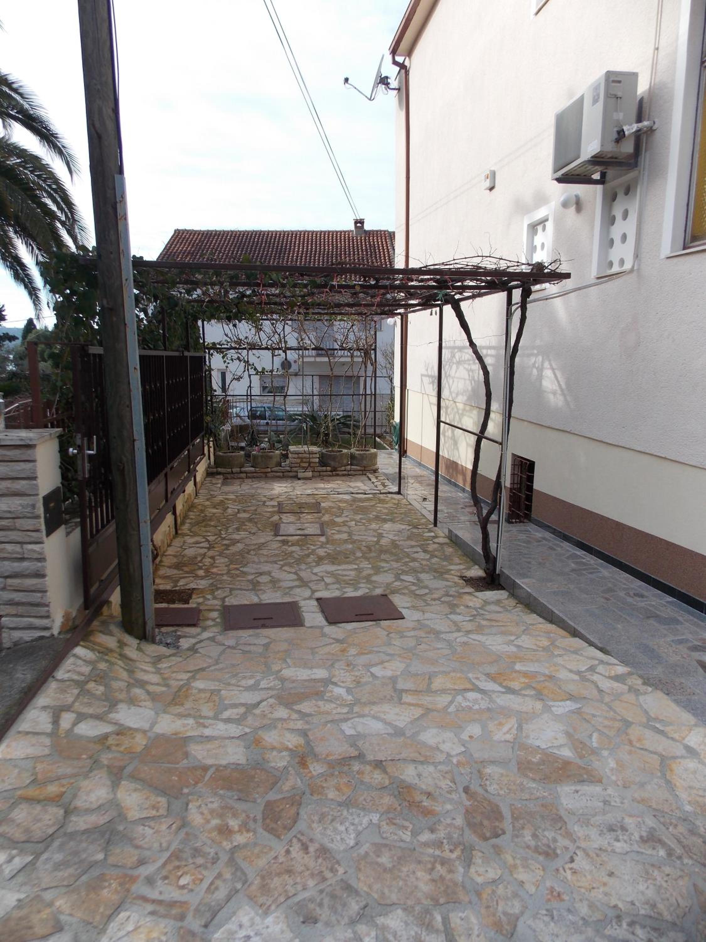 Villa Petra view 4