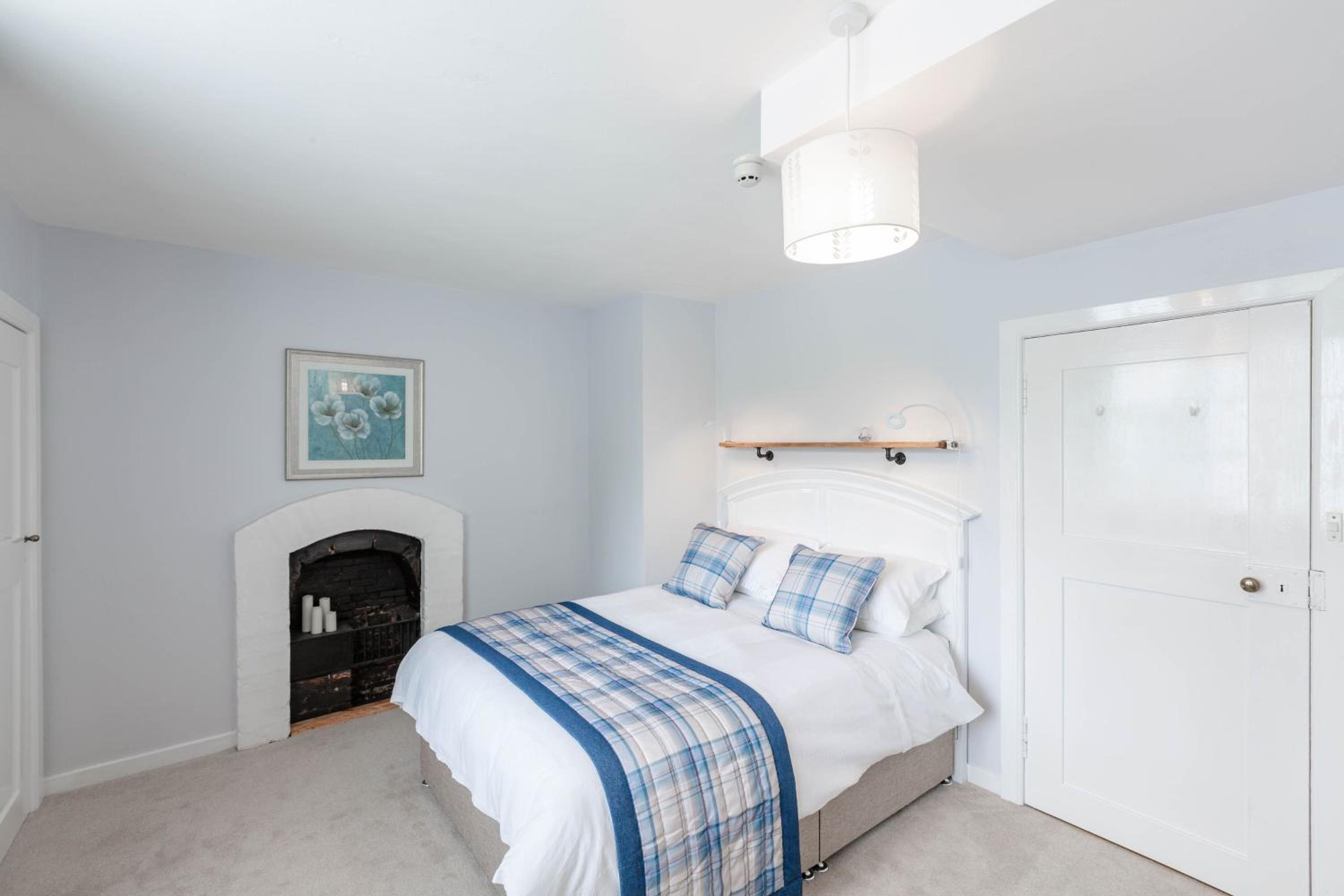 MacDougall Apartment