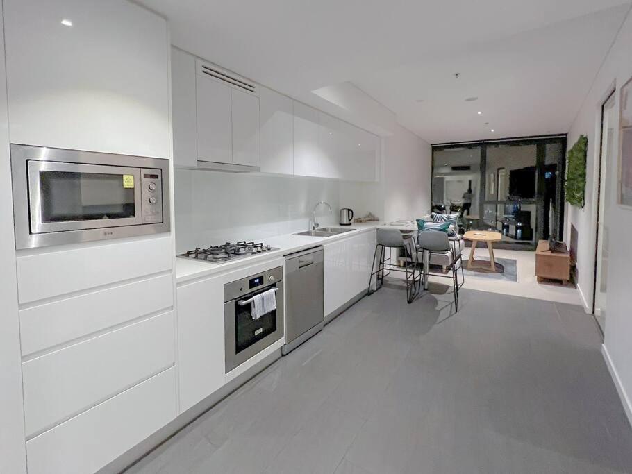 Amazing 2 Bedroom in CBD!