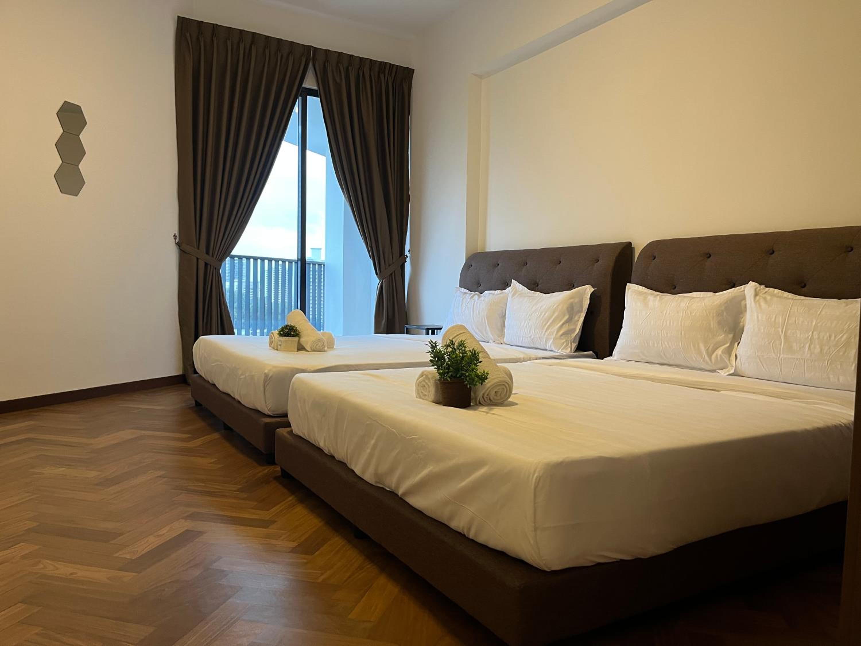 The Landmark Comfort Relax Spacious Sea View By IZ photo 5