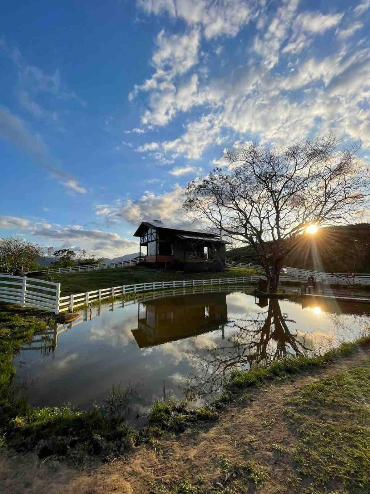 Alameda dos Ipês, casa completa, para toda família