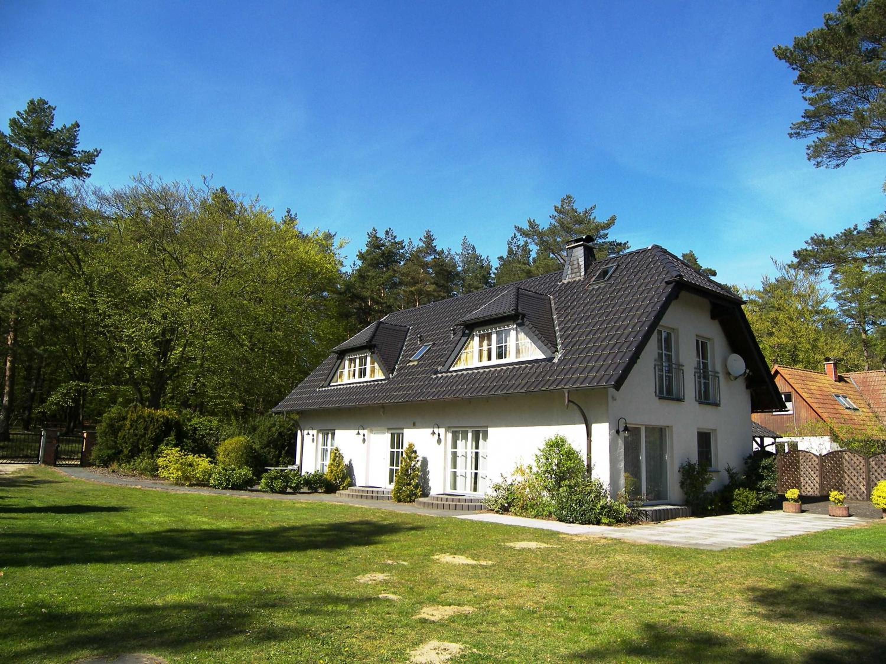 ADS-Ferienwohnungen ca 20 Gehminuten zum Ostseestrand