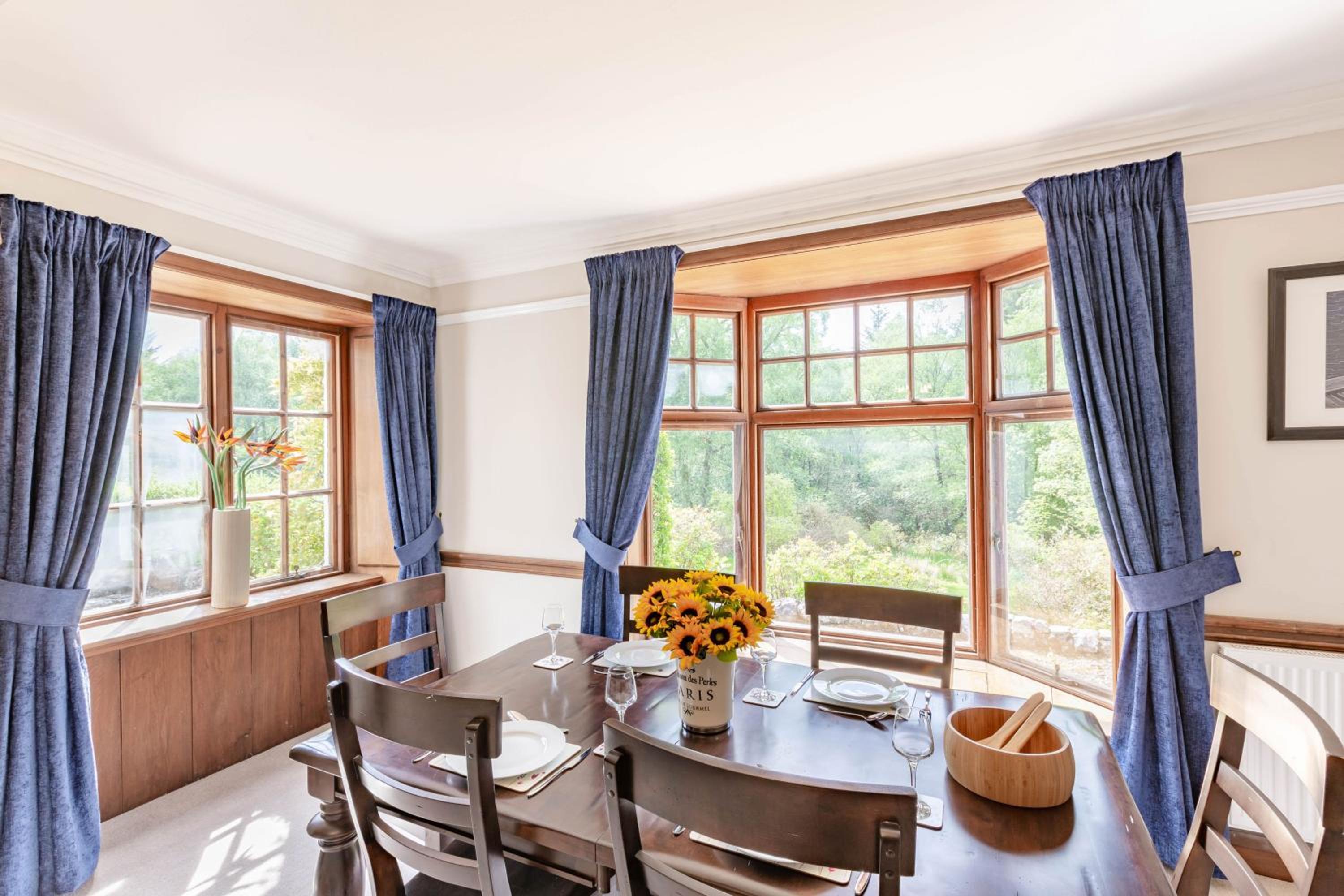 Lorimer Apartment