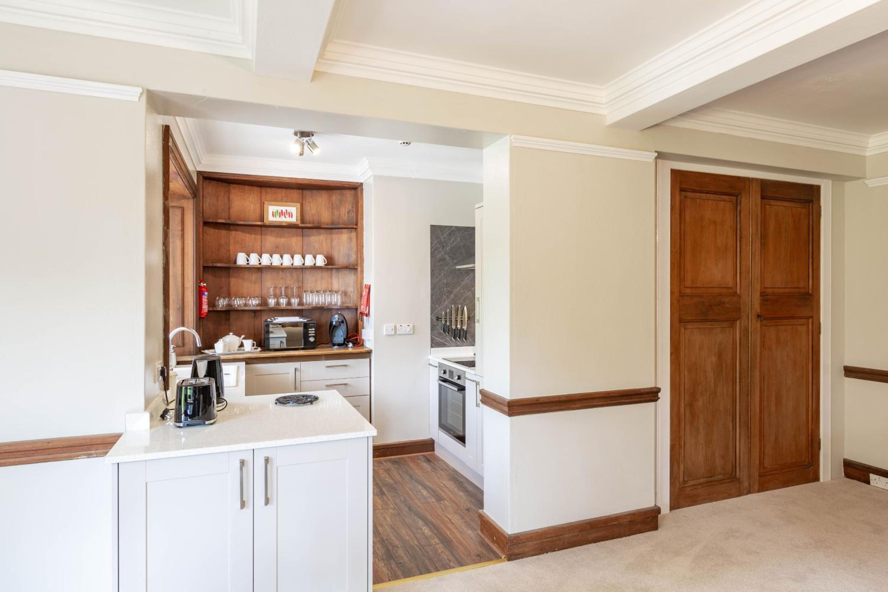 Lorimer Apartment
