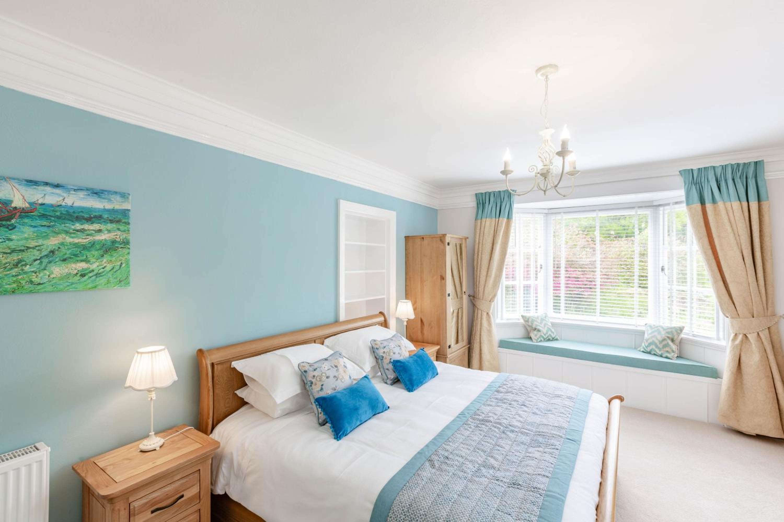 Lorimer Apartment