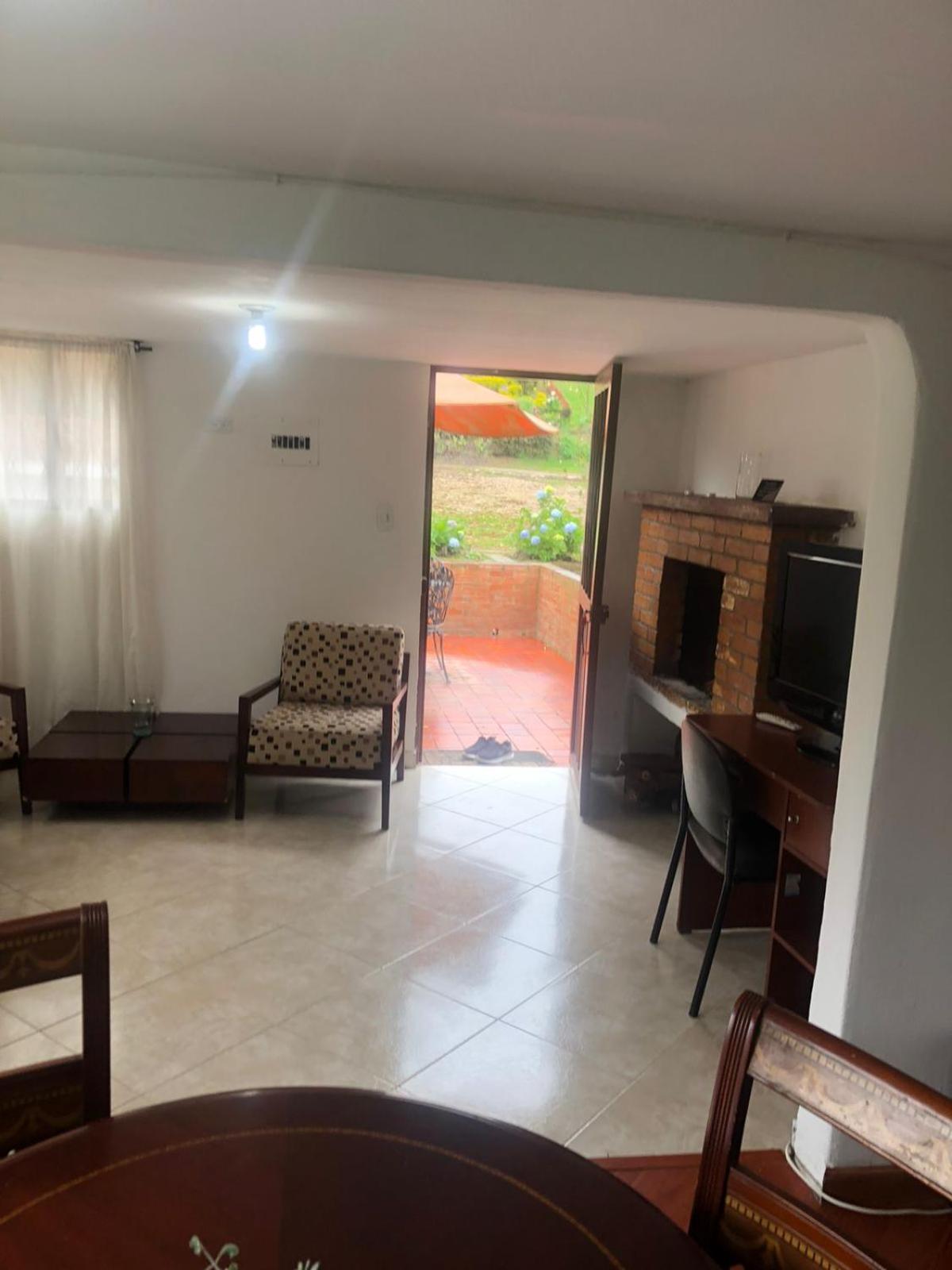 HACIENDA MONCORA CABAÑA LAGO p 1