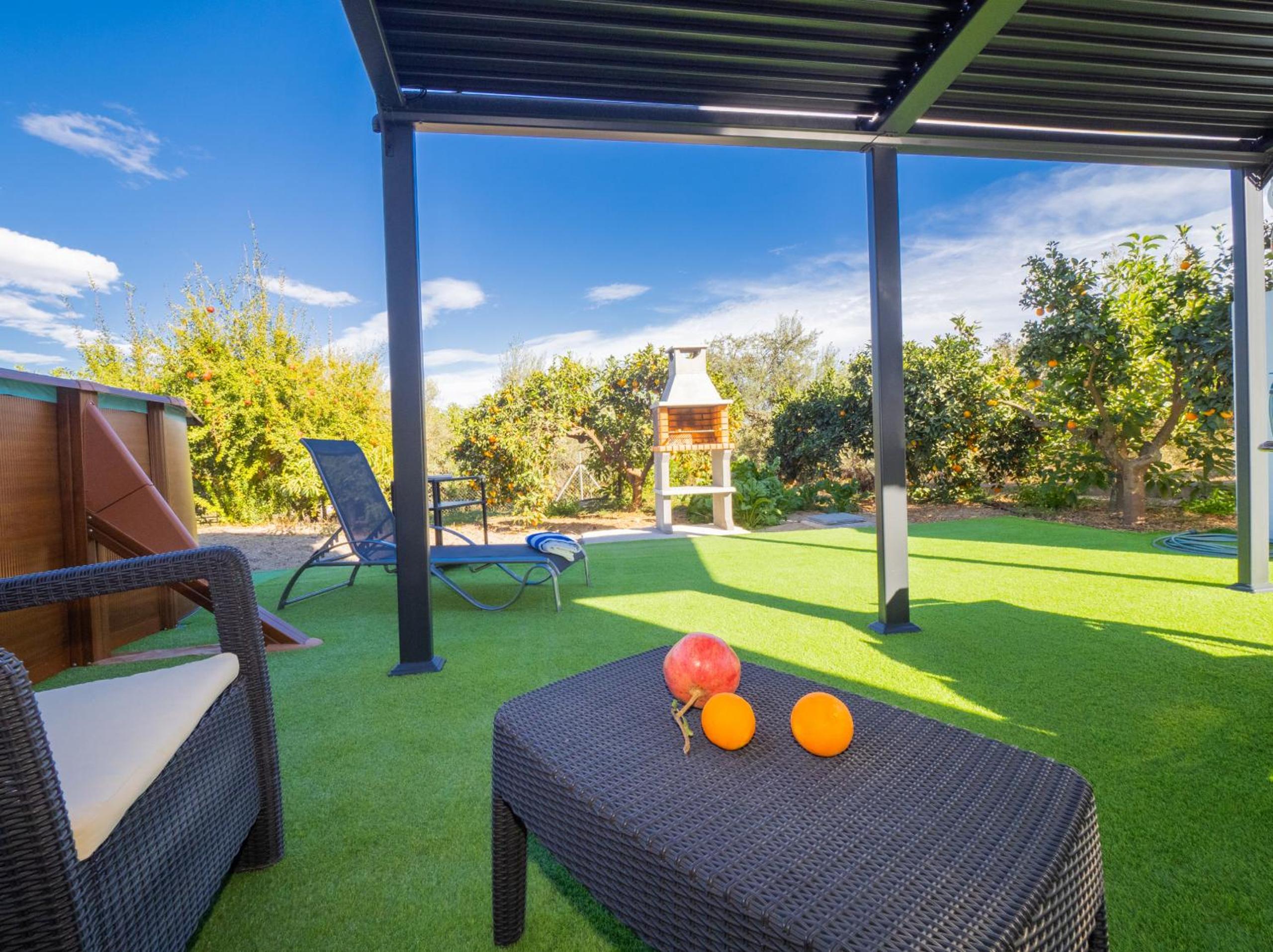 Cubo's Villa Ainhoa view 3