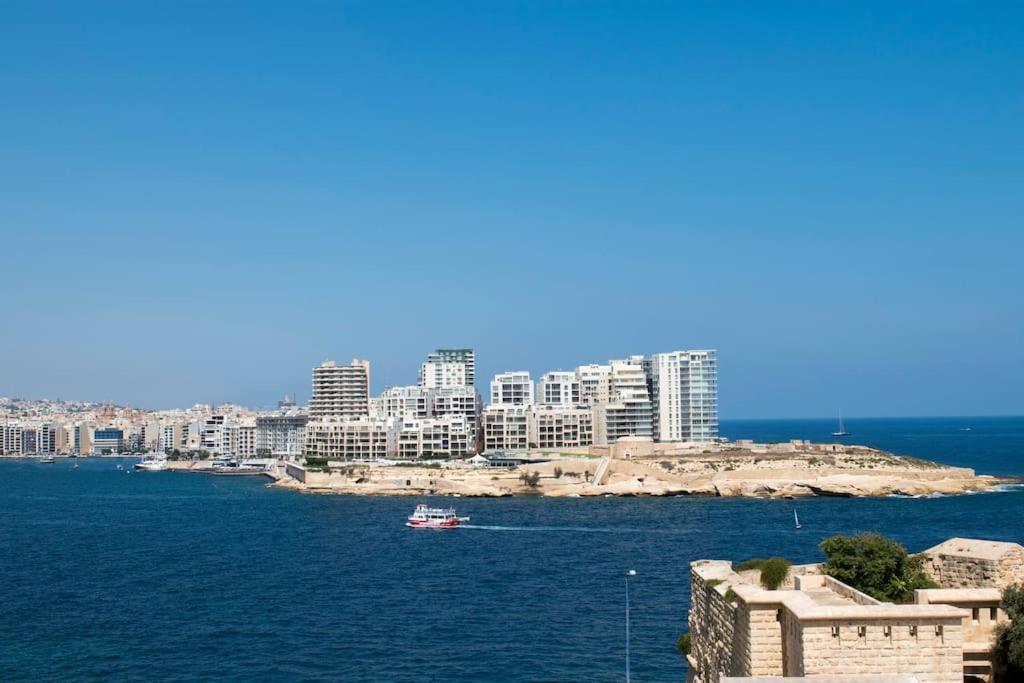 Harbour Gem Sea View 5 by VallettaStay view 5