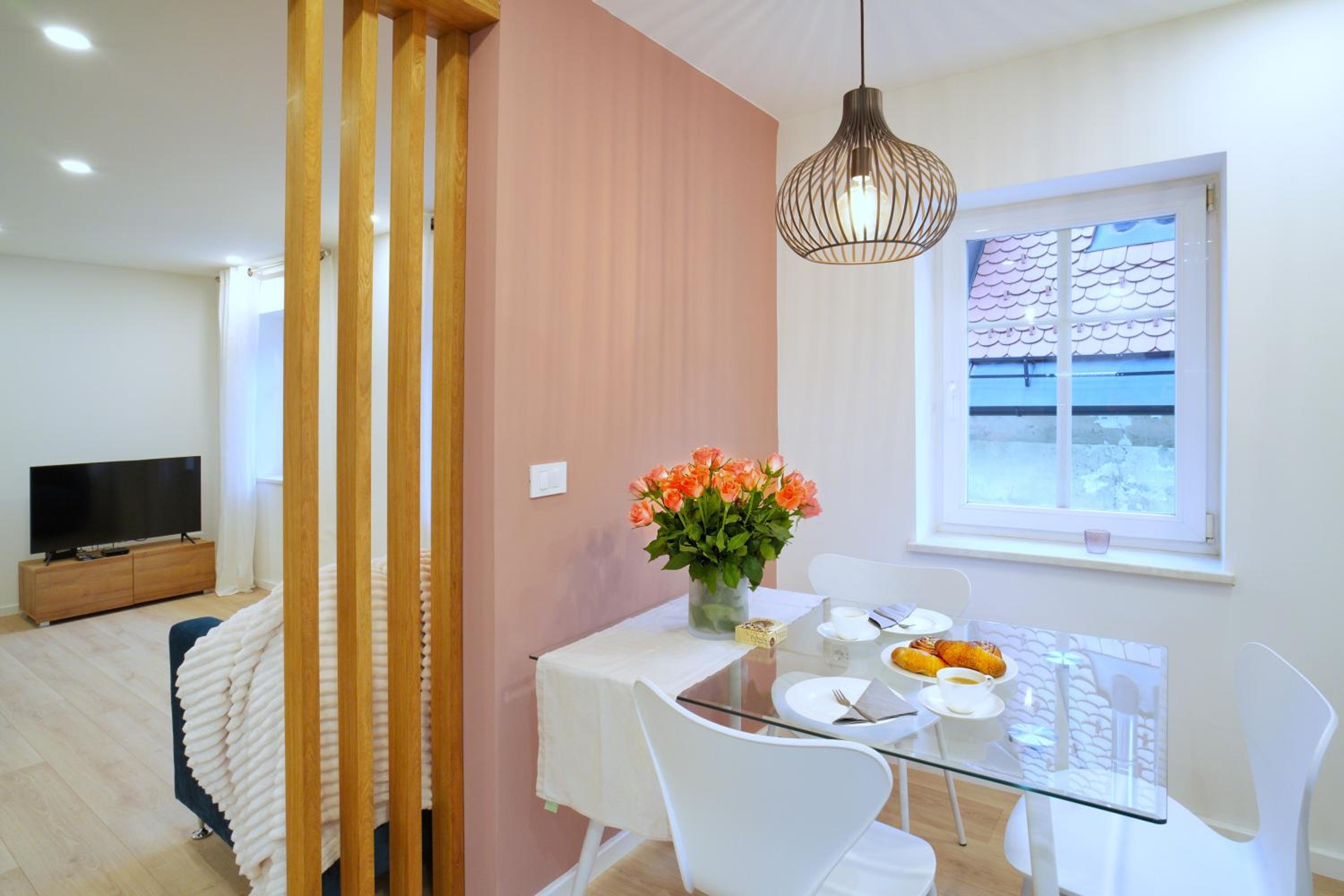 Sweet Stay Castle Apartment view 4