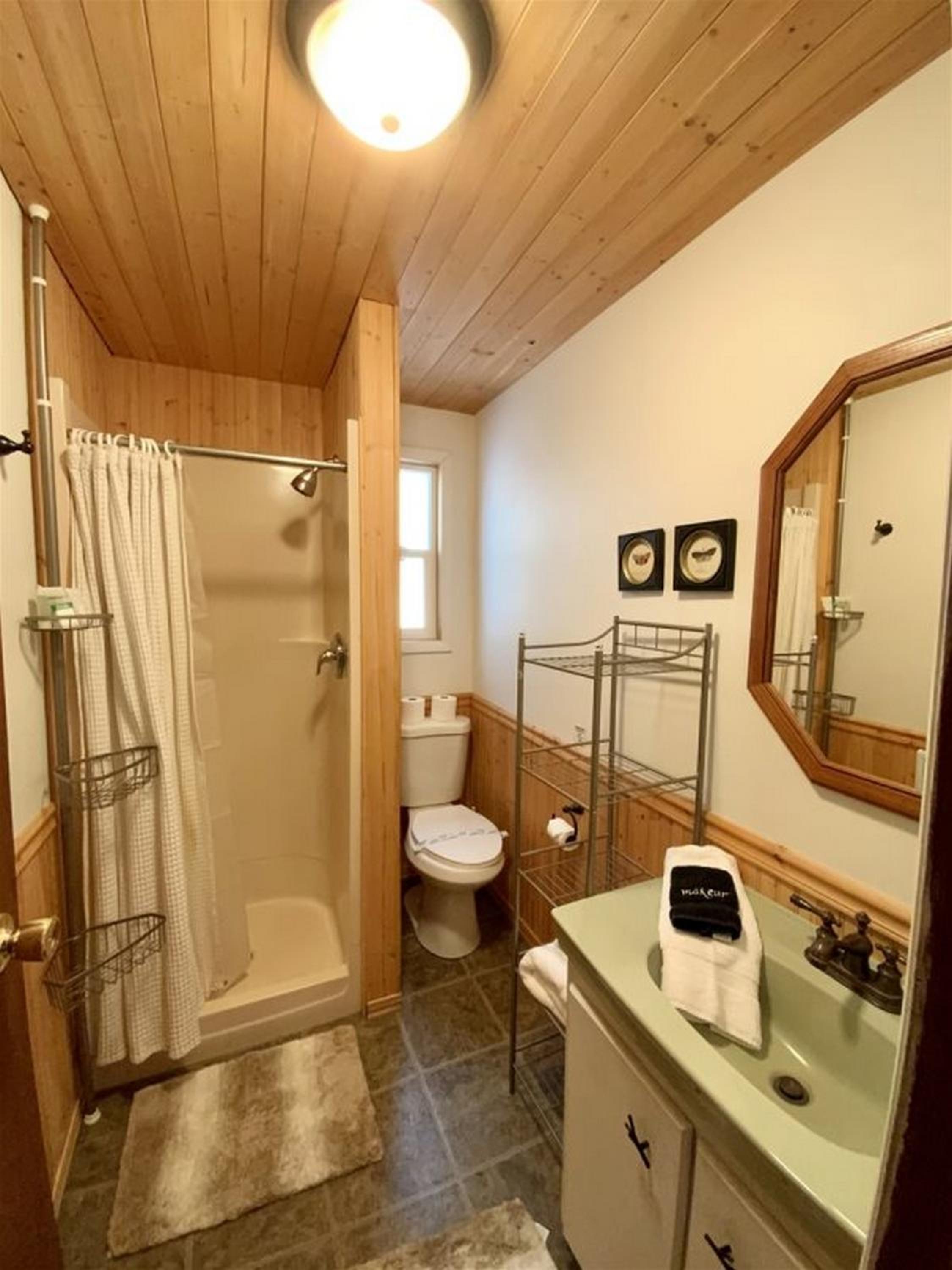 Mint Chip Cabin by Casago McCall - Donerightmanagement view 4