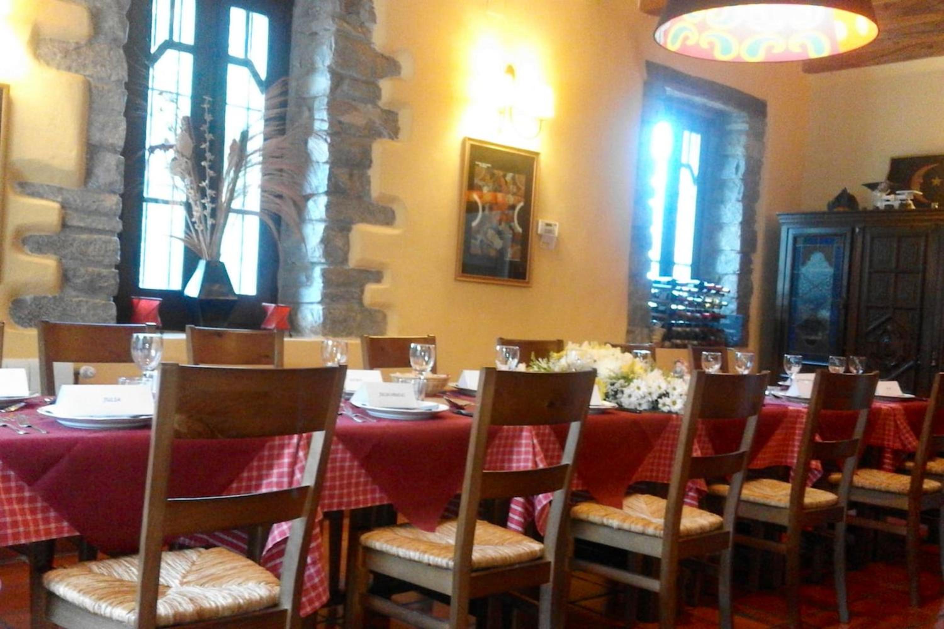 Spacious house with mountain view in Albella, fireplace.