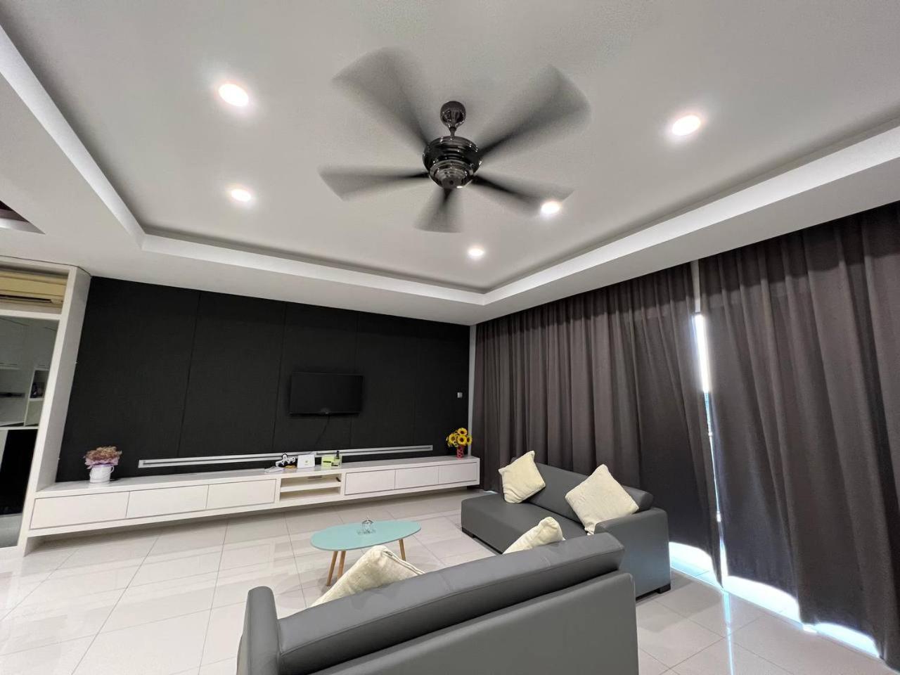 The Loft , Imago Kk Times Square, Seaview photo 4