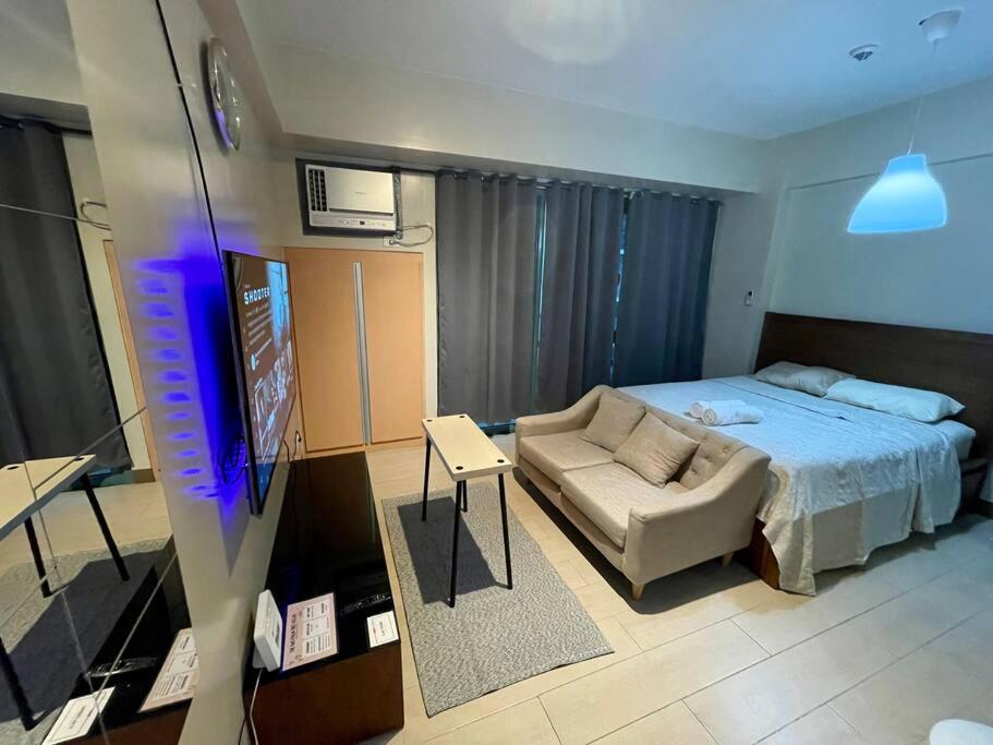 Two Palm Tree Villas across NAIA Terminal 3 — Manila