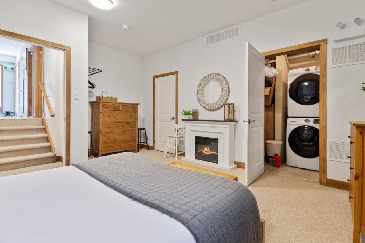 The Parker House Gorgeous Light and Spacious Chalet 86100
