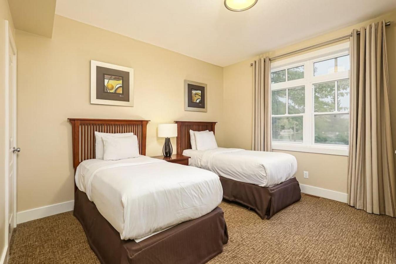 Blue Mountain Retreat at Rivergrass