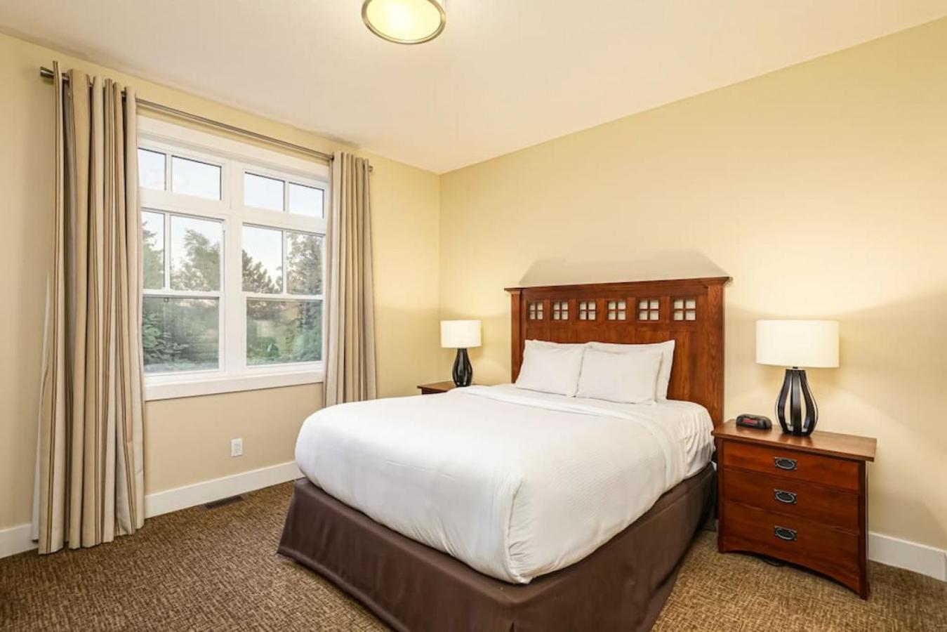 Blue Mountain Retreat at Rivergrass