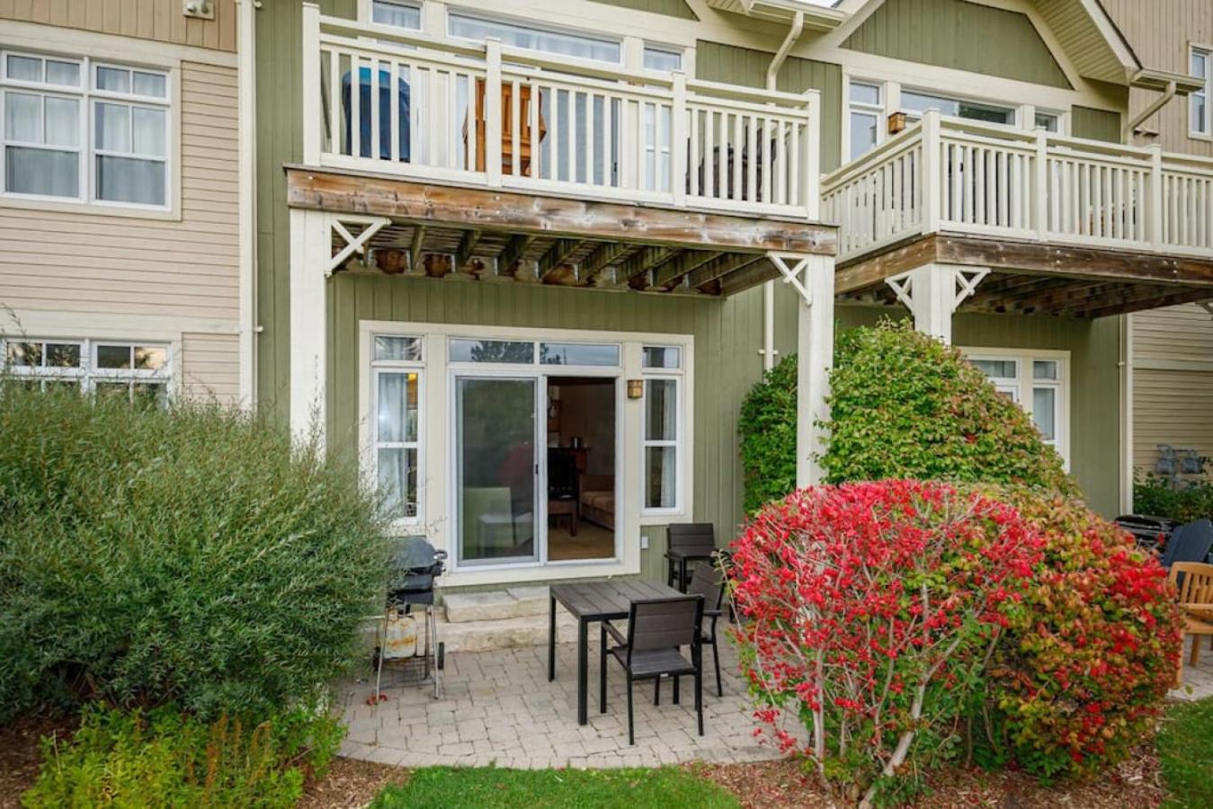 Blue Mountain Retreat at Rivergrass
