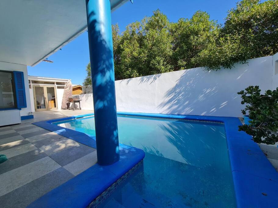 Espectacular Casa Tres Pisos, cap. 21 Personas.