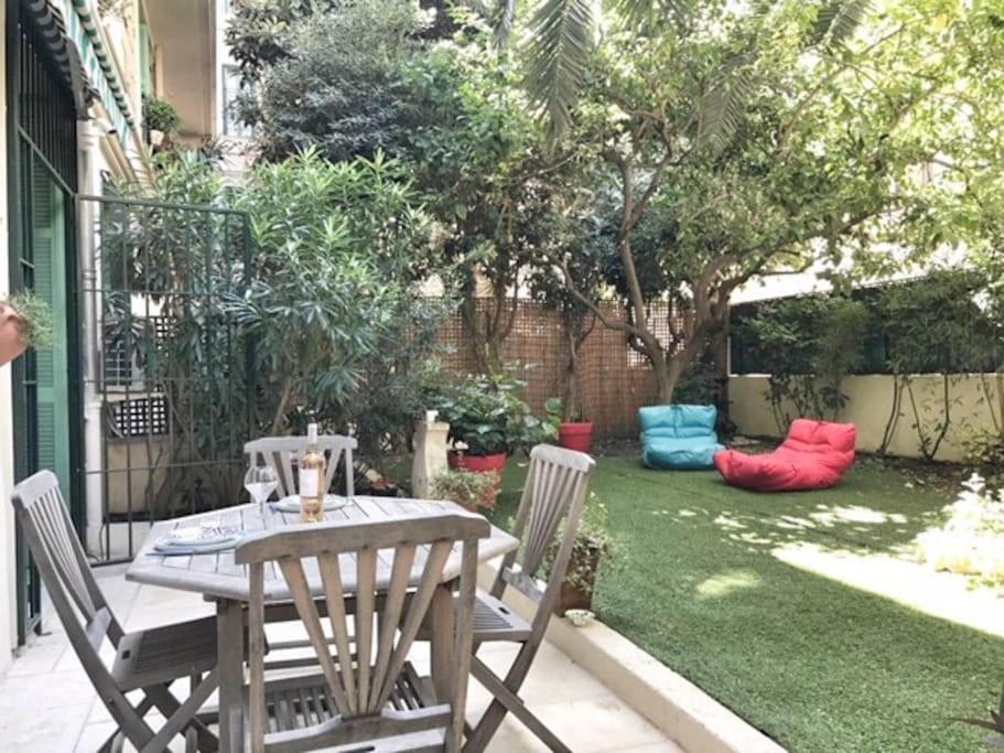 Homelivia, Luxueux Appartement avec Jardin privé photo 4
