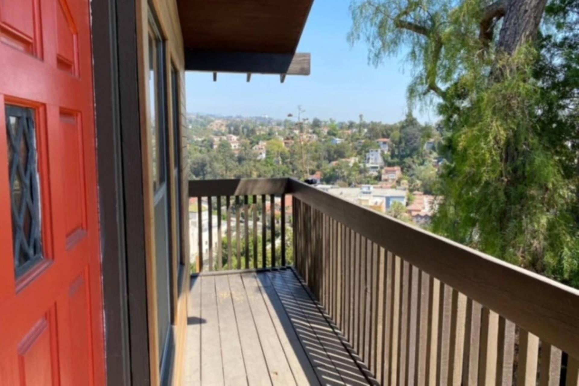 Hollywood Hideaway