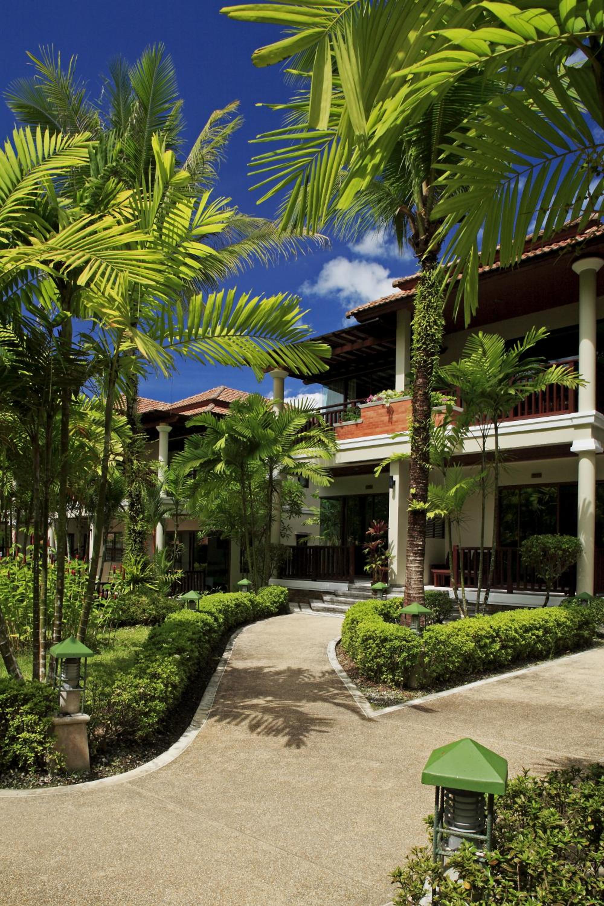 Khaolak Bayfront Resort