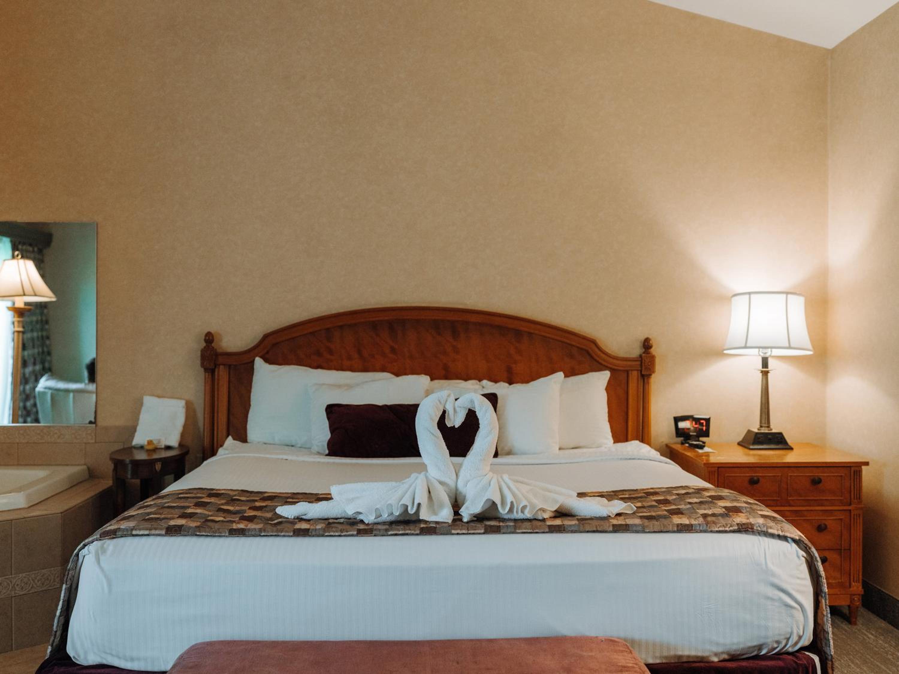 Skaneateles Suites