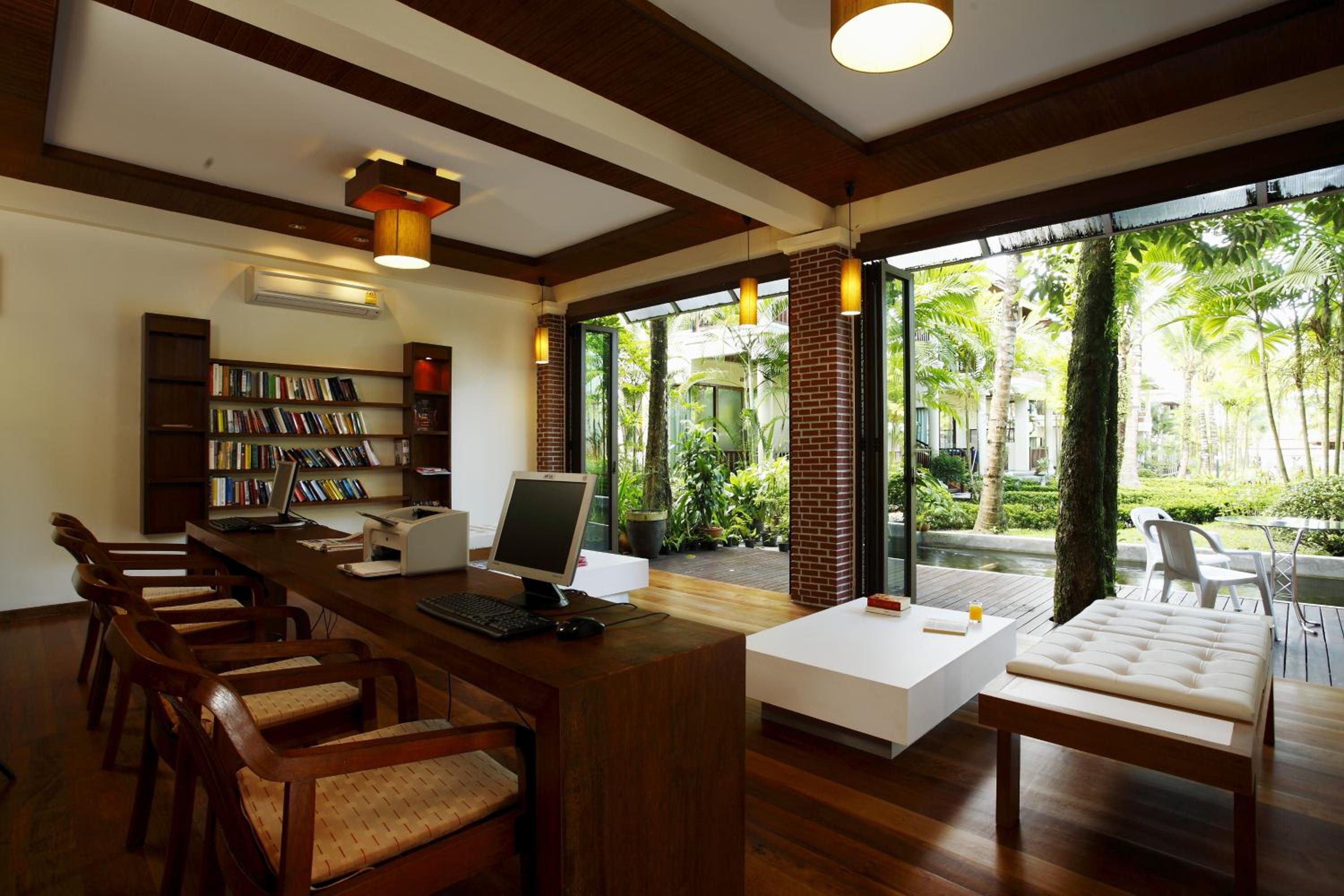 Khaolak Bayfront Resort