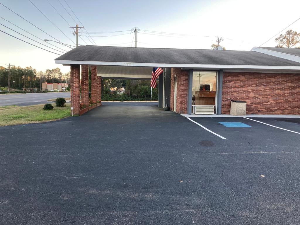 FAIRFIELD MOTEL OF WINNSBORO view 4