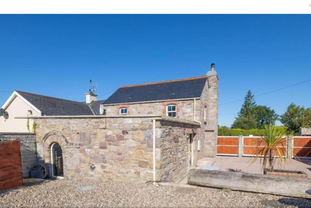 2 Bed Sandstone Residence view 4