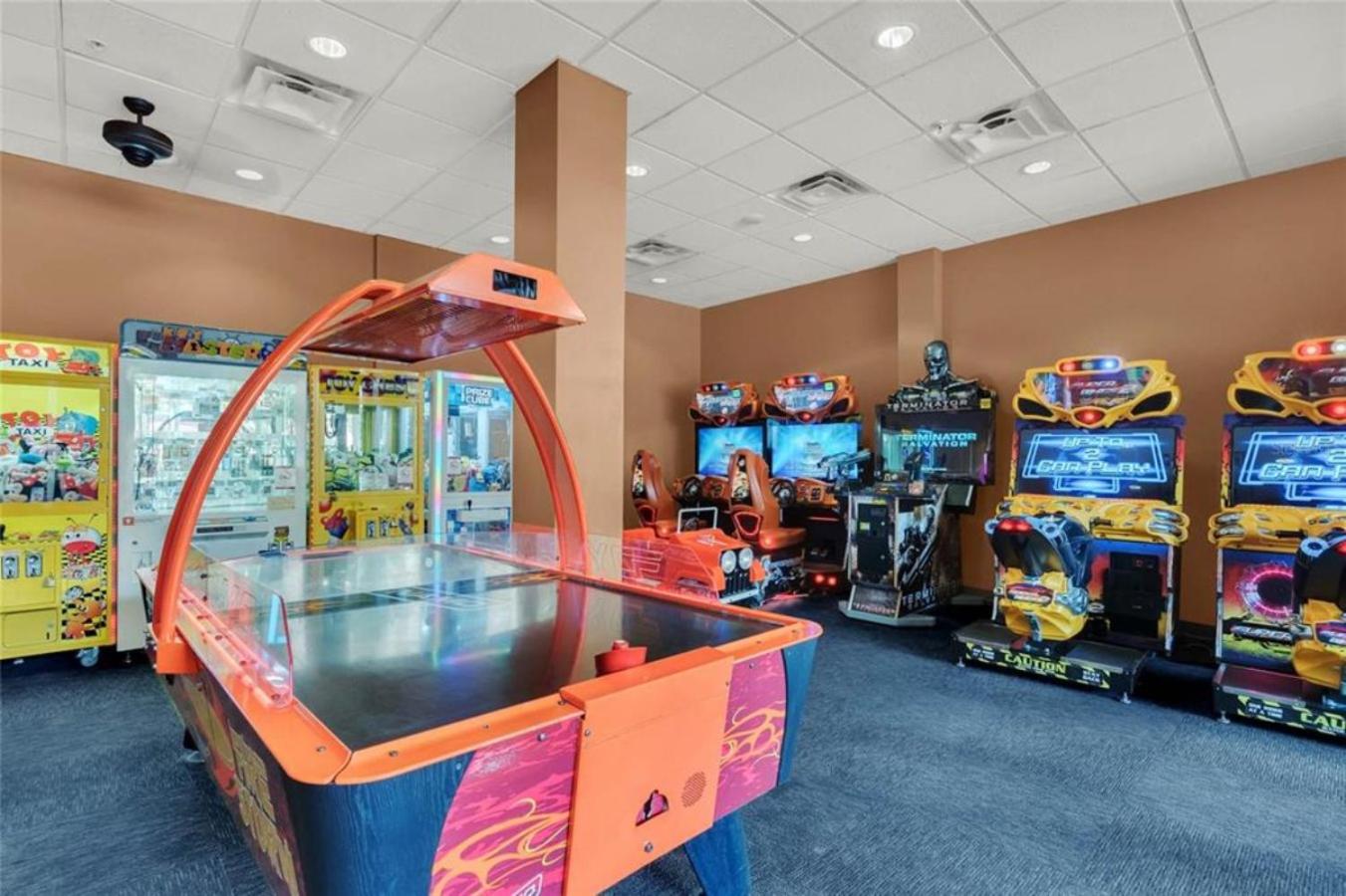 Designer 3BR/2BA Corner Suite - Disney & Universal