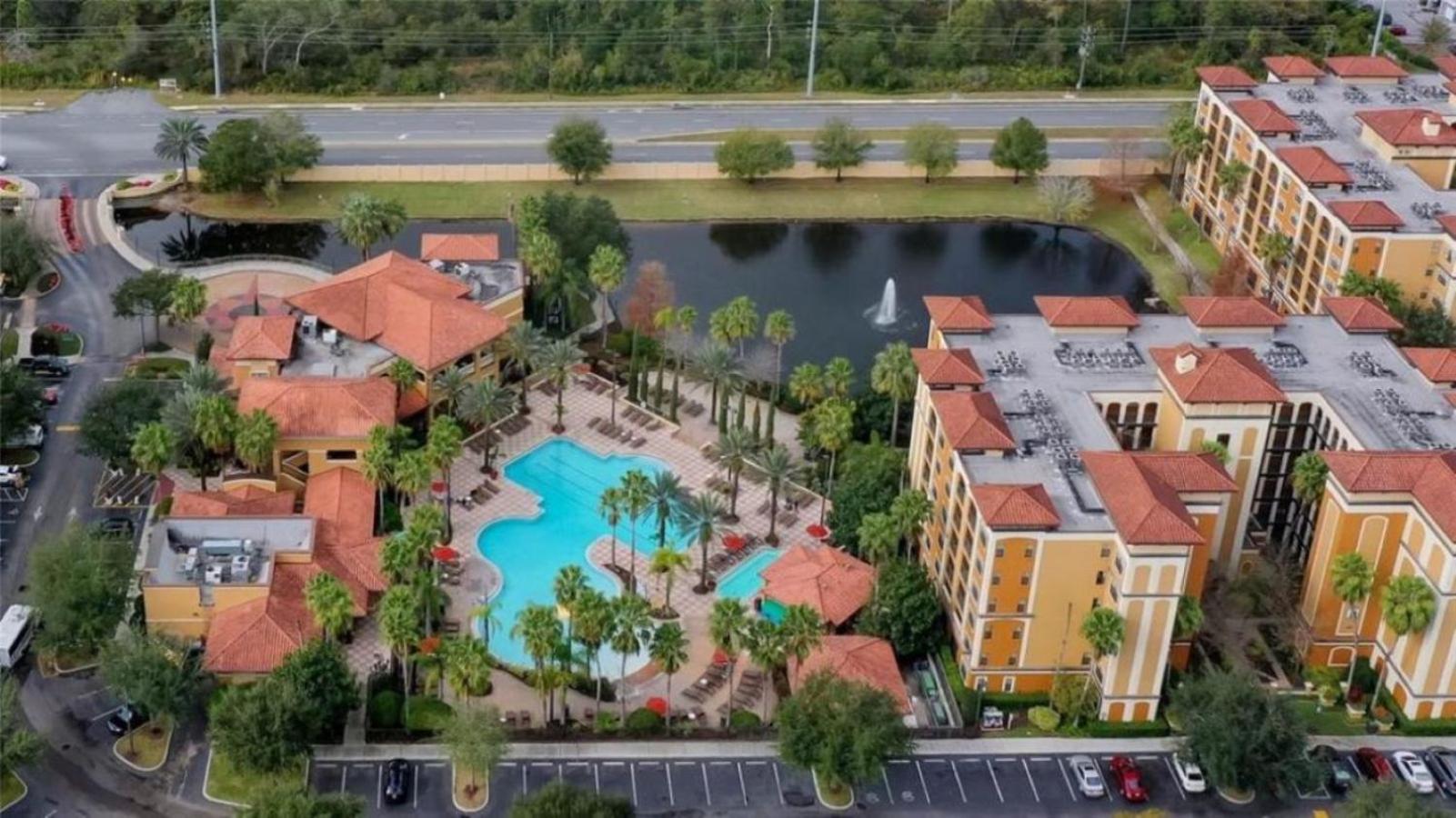 Designer 3BR/2BA Corner Suite - Disney & Universal