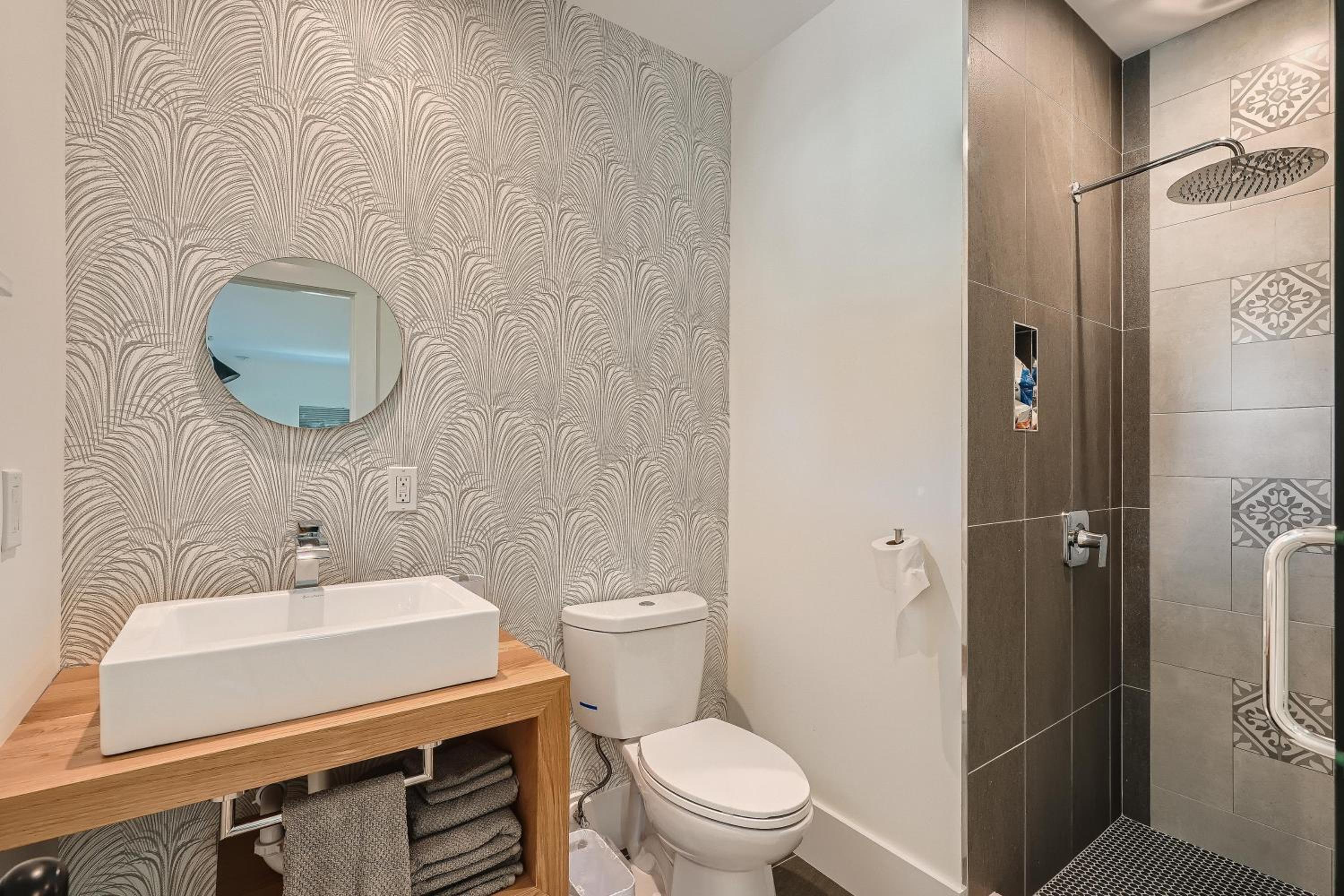 Villa Vogue - Designer Finishes Meet Open Living in Sunshine Park