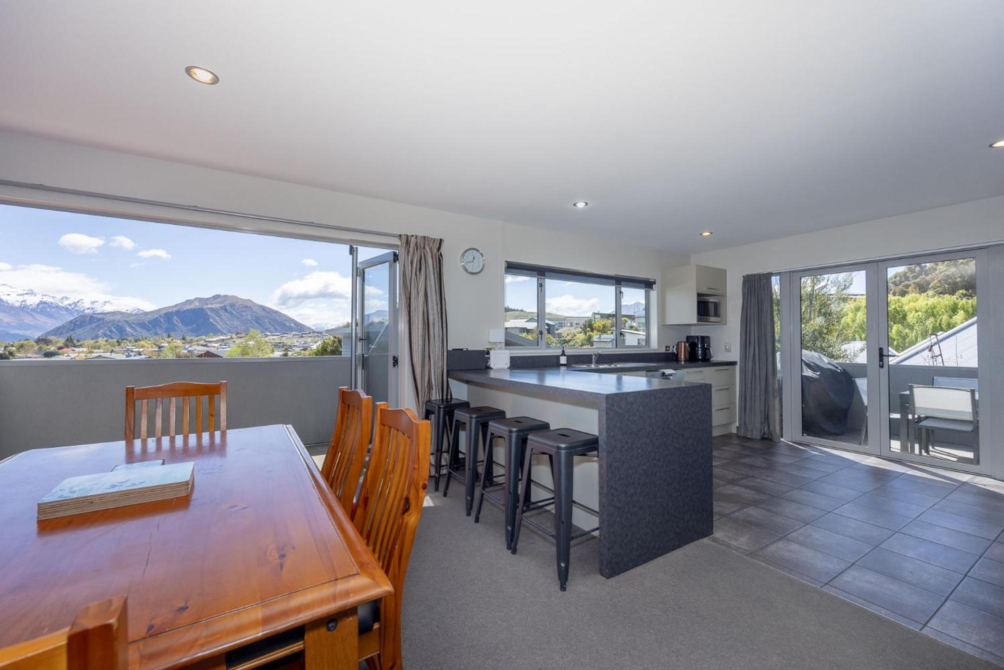 Wanaka Views on King view 5
