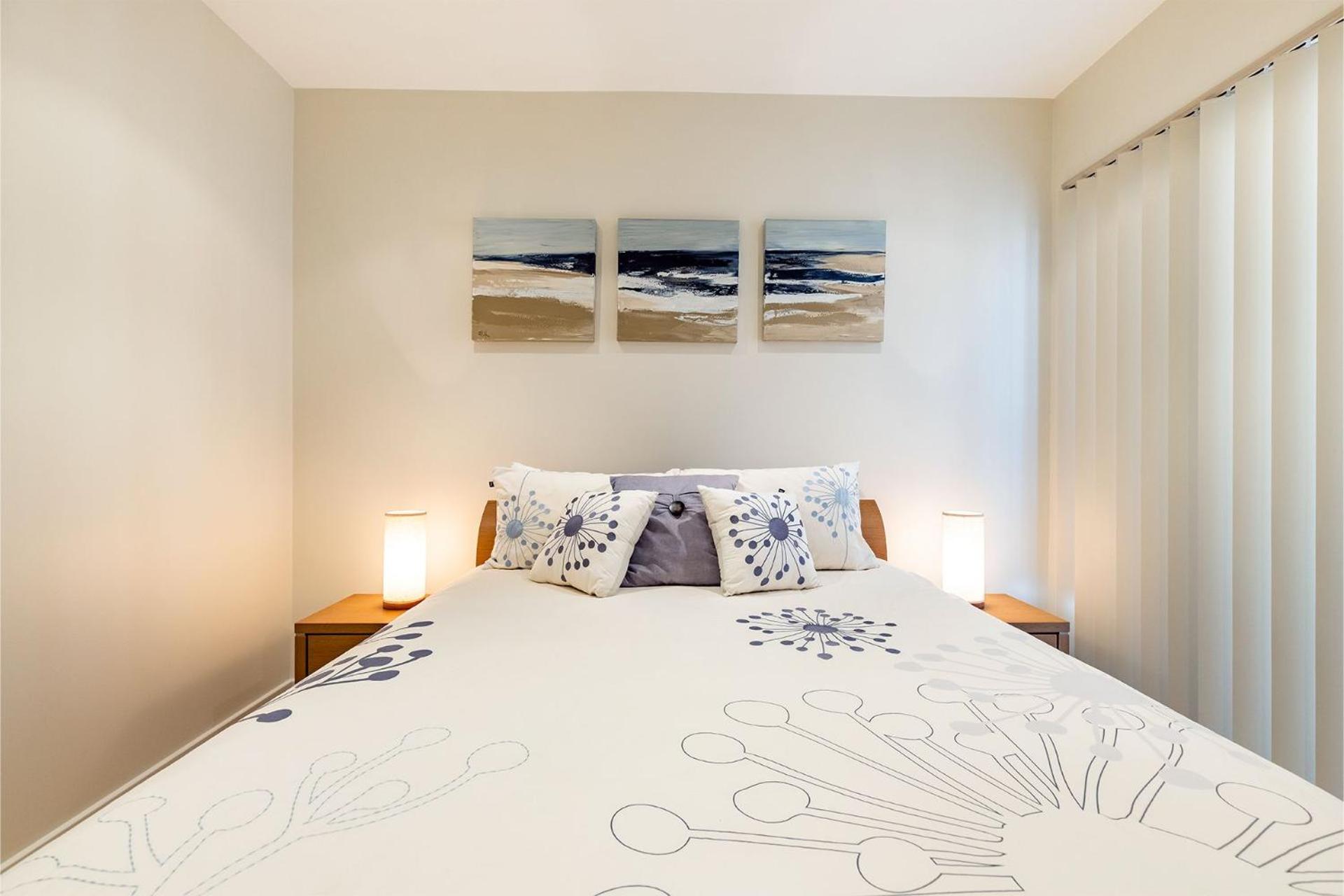 Bay Break, 1 25 Voyager Cl - 50 metres to the waters edge, lift and air conditioning