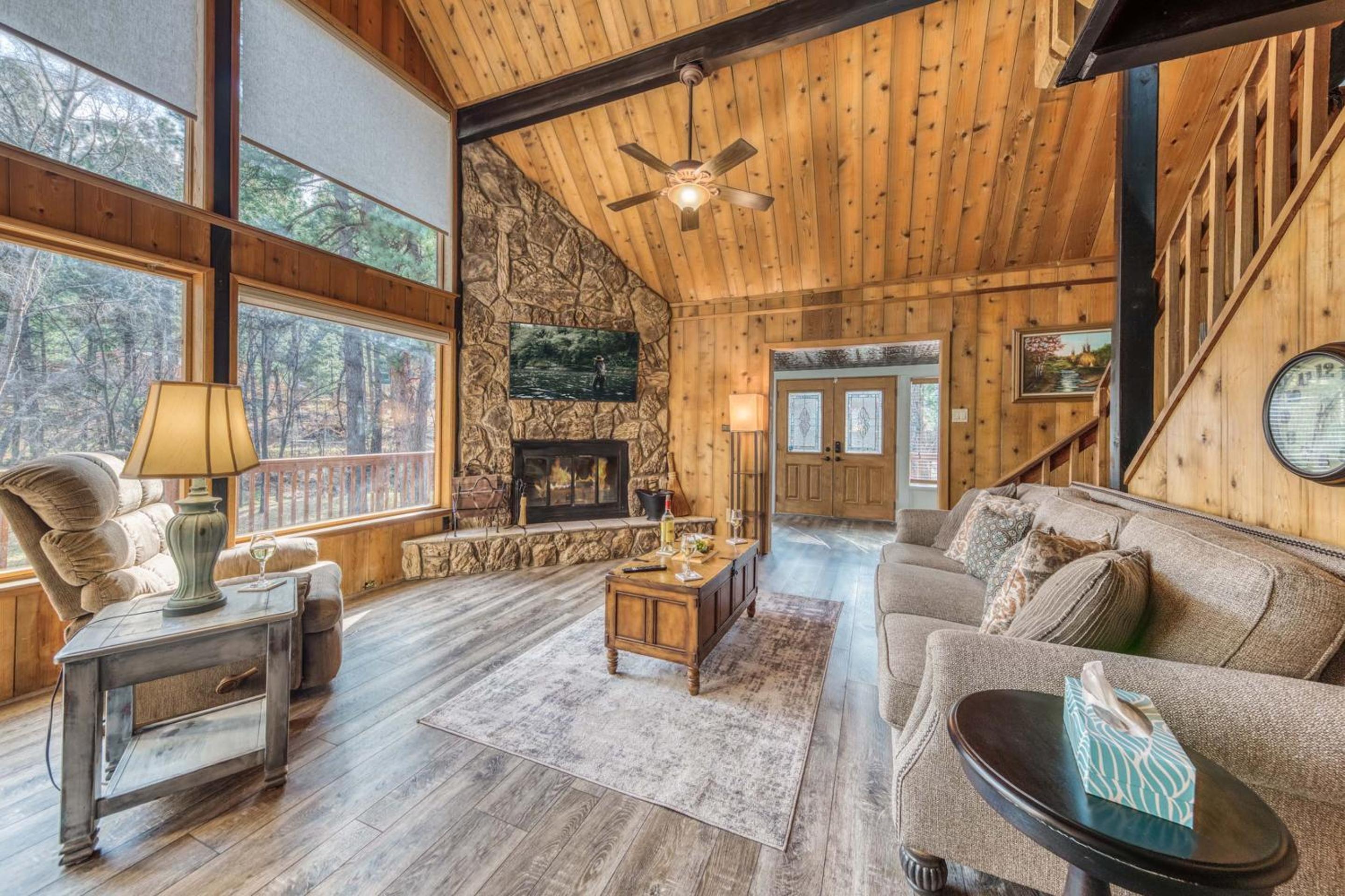 Paradise on the River, 4 Bedrooms, Sleeps 16, View, Deck, Grill, Hot Tub view 5