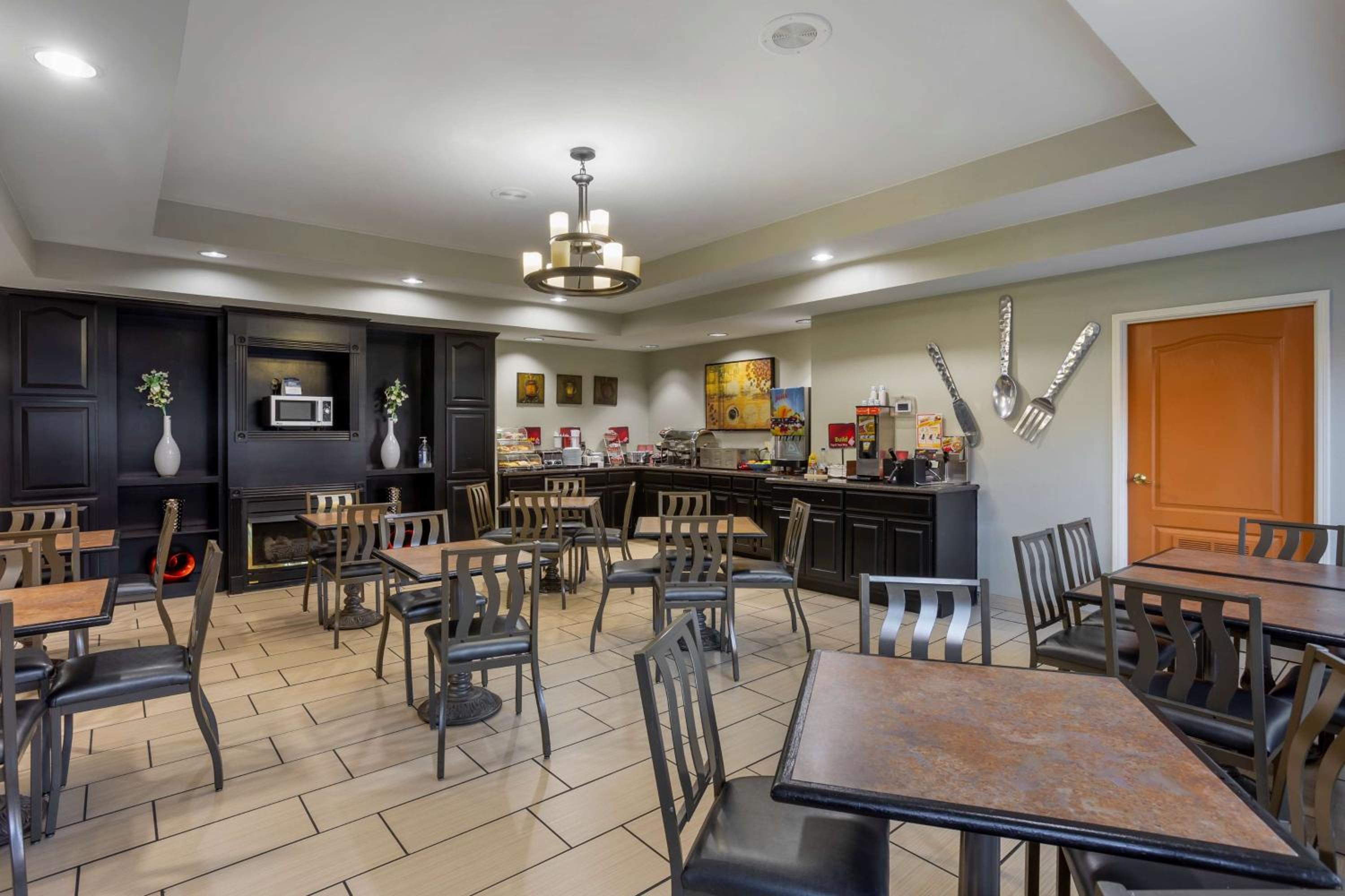 Searcy Vacations - Best Western Plus Searcy Inn - Property Image 8