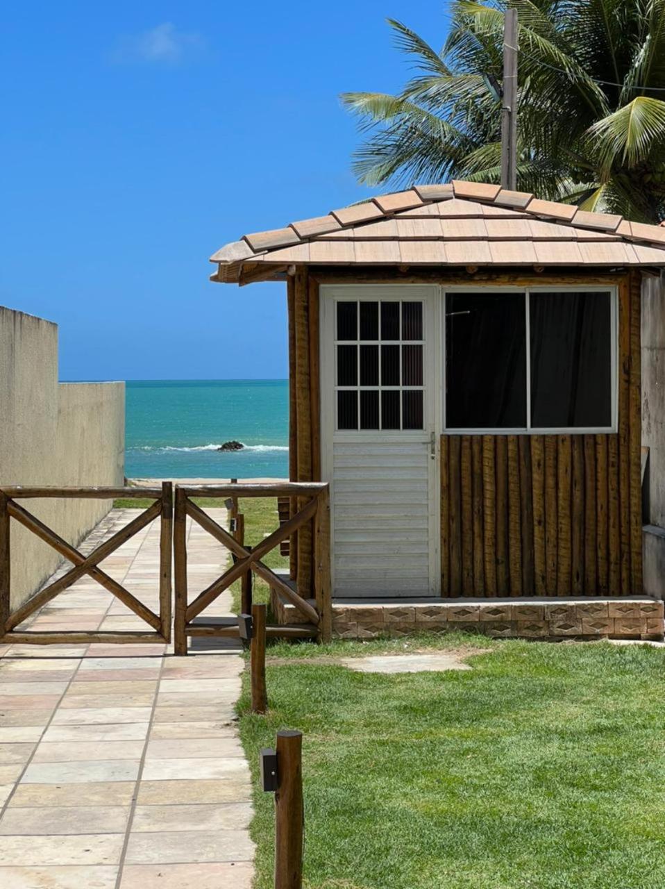 Casa Amarela em Condomínio Beira Mar - Privê Praia dos Carneiros