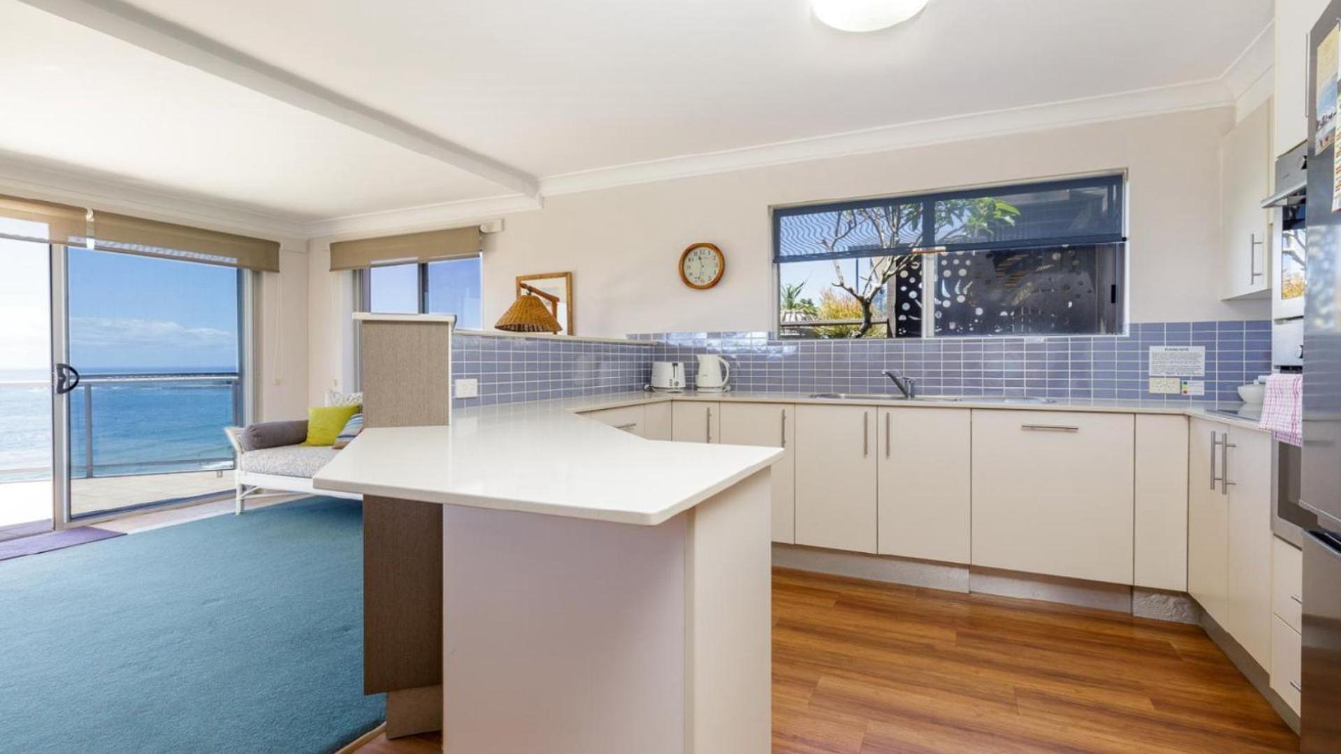 Lonerock 2 - Lifestyle Yamba