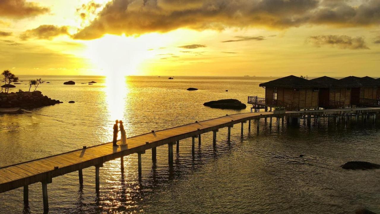 Rocks Beach Boutique