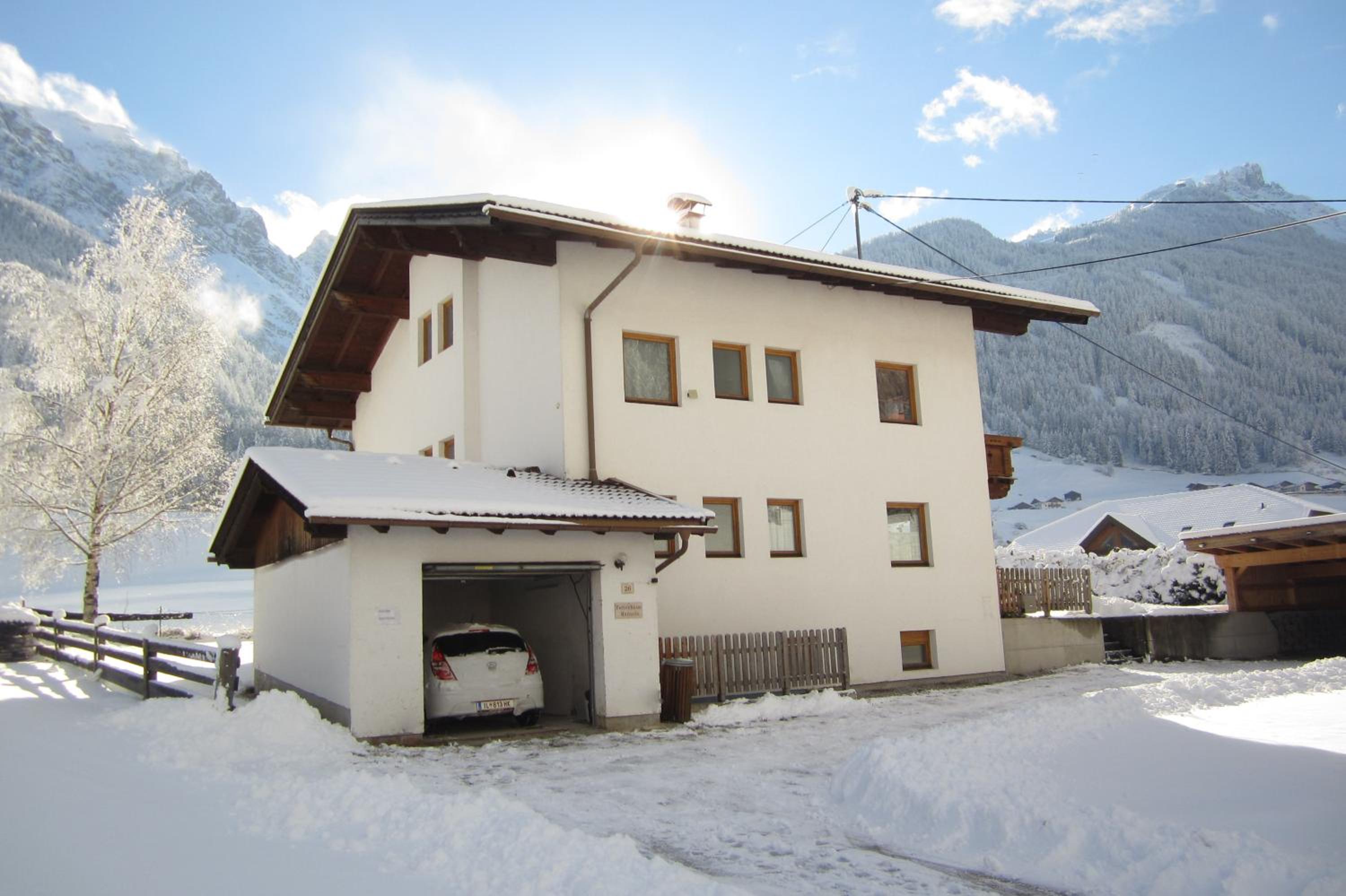 Photo 6