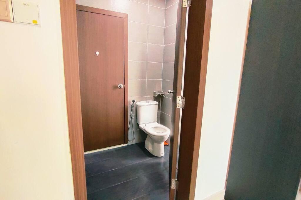 KSL City Mall D'Esplanade Apt 10min to CIQ, near to Legoland