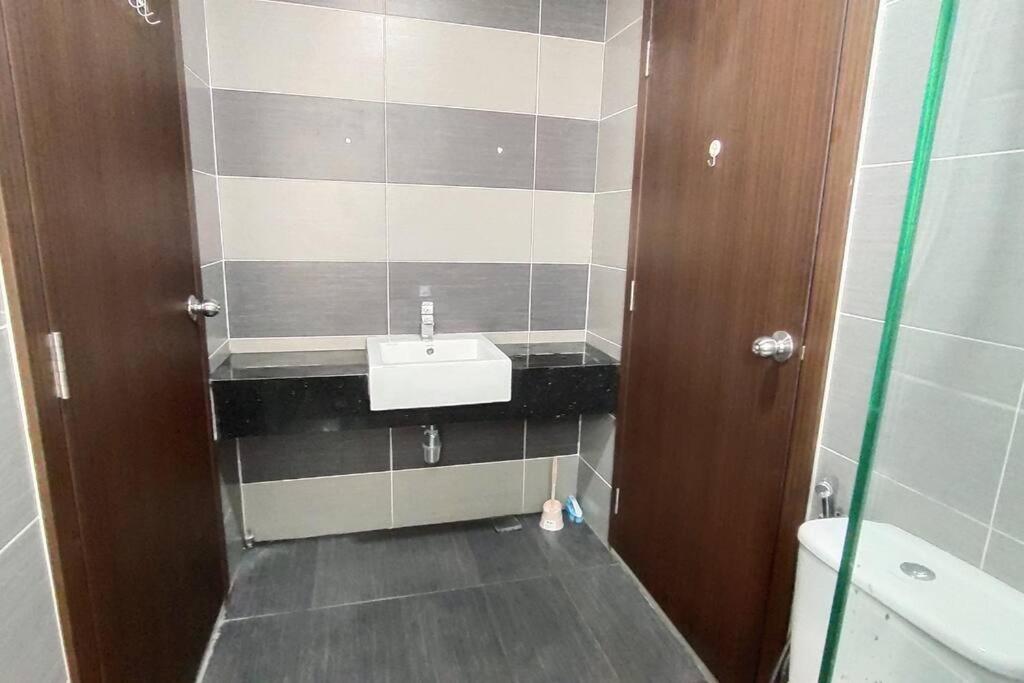 KSL City Mall D'Esplanade Apt 10min to CIQ, near to Legoland