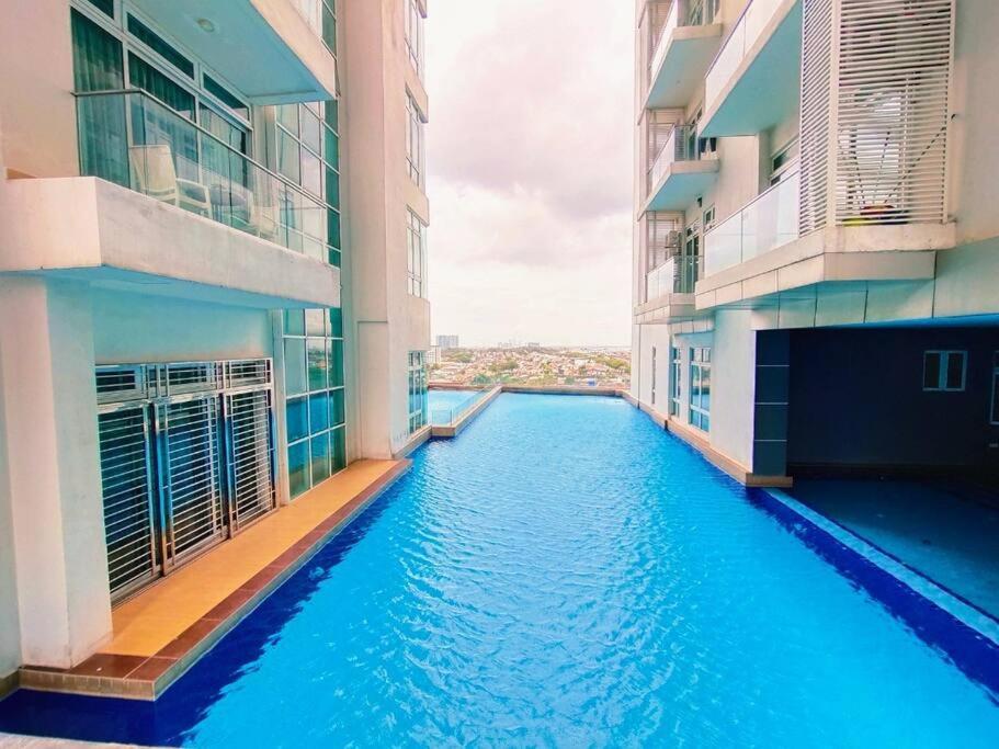 KSL City Mall D'Esplanade Apt 10min to CIQ, near to Legoland