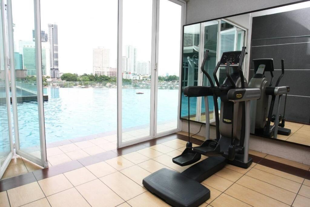 KSL City Mall D'Esplanade Apt 10min to CIQ, near to Legoland